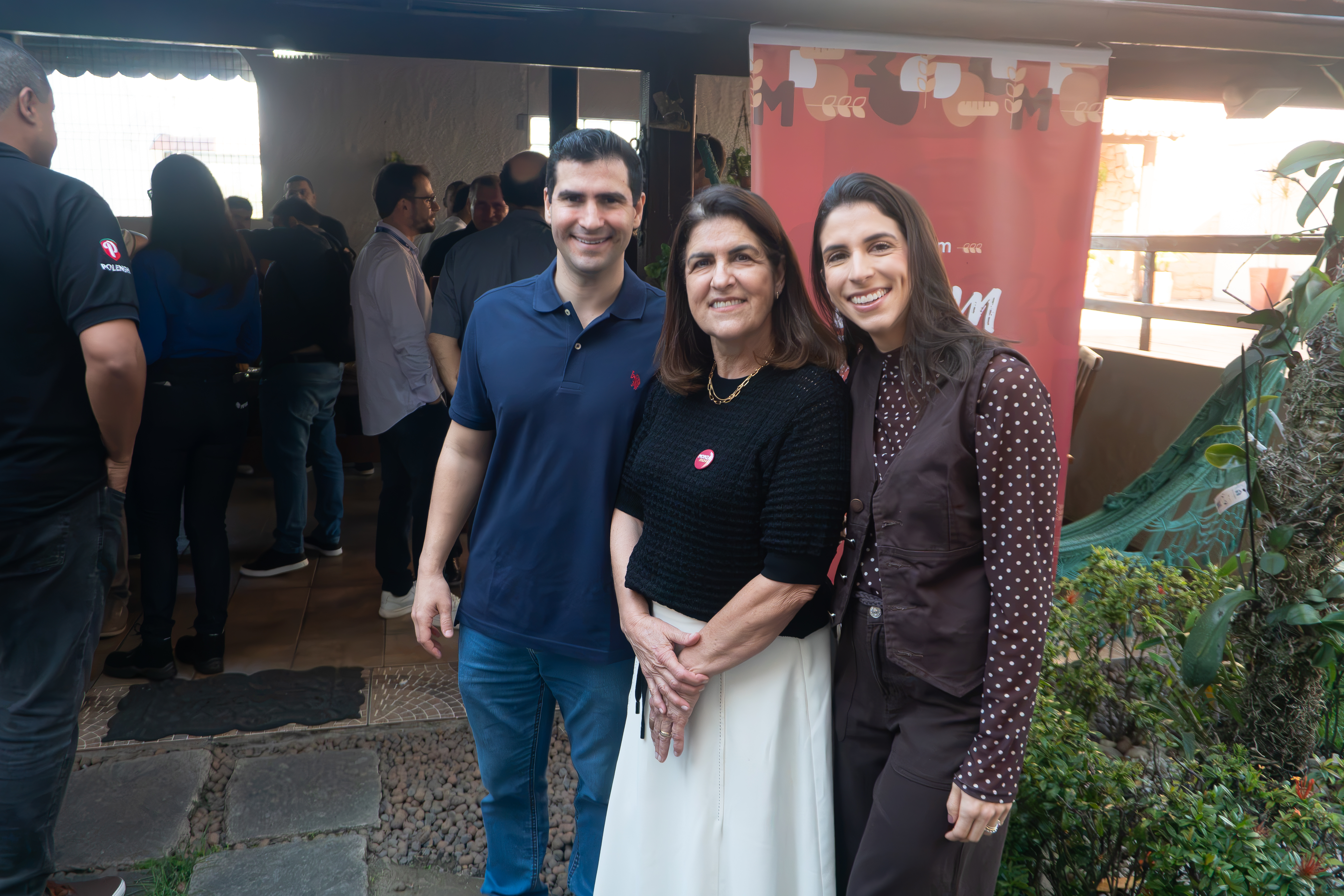 Felipe Nicolau Meire Nicolau Flávia Nicolau