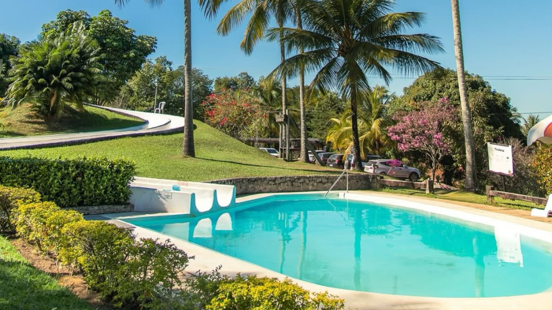 Lazer e descanso no Flamboyan Hotel e Convention, em Guarapari