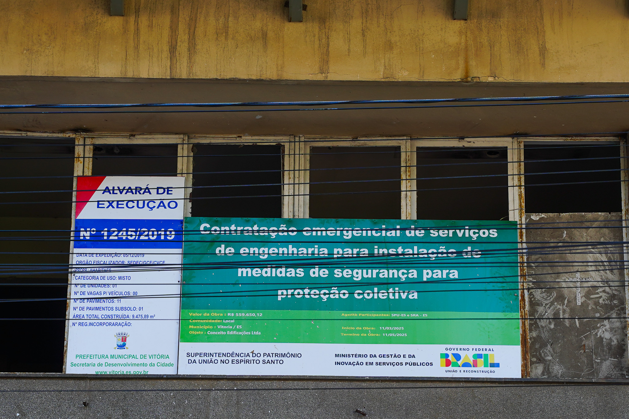 Prédio do antigo IAPI no Centro de Vitória