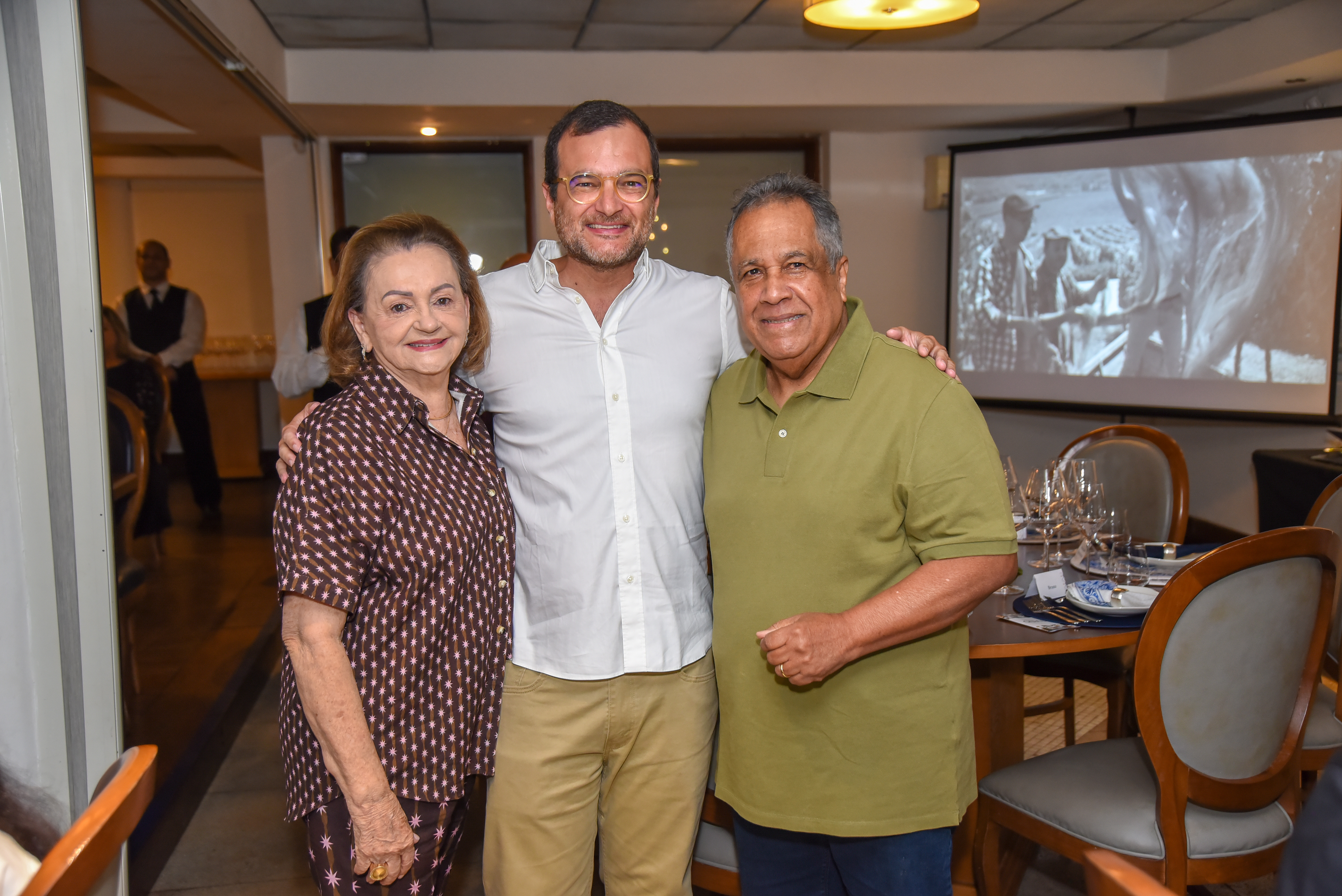 Diogo Lopes com Martha e Jayme Abreu