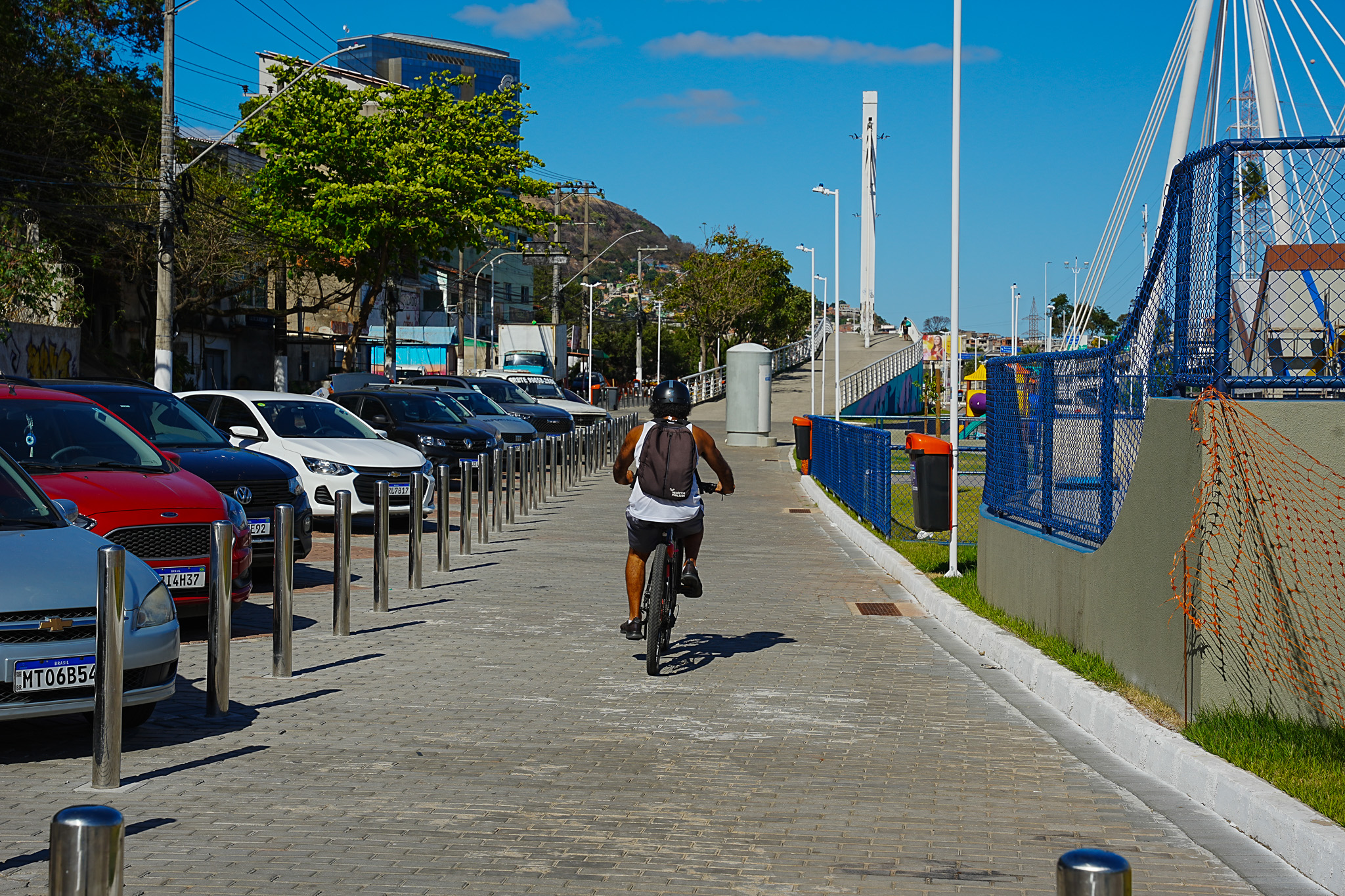 Obras embaixo e no entorno da Ponte da Passagem