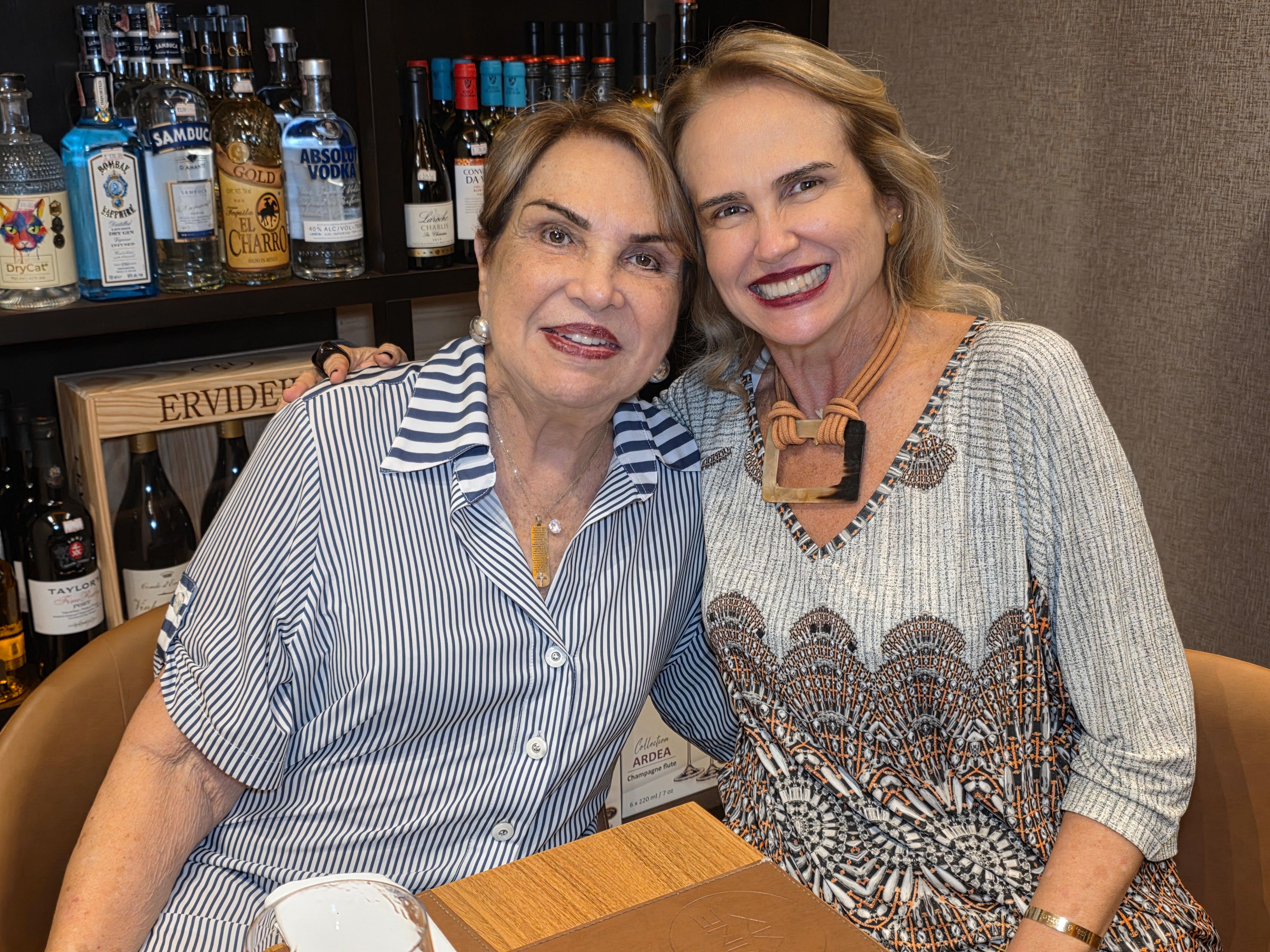 Sônia Saade e Silvânia Saade