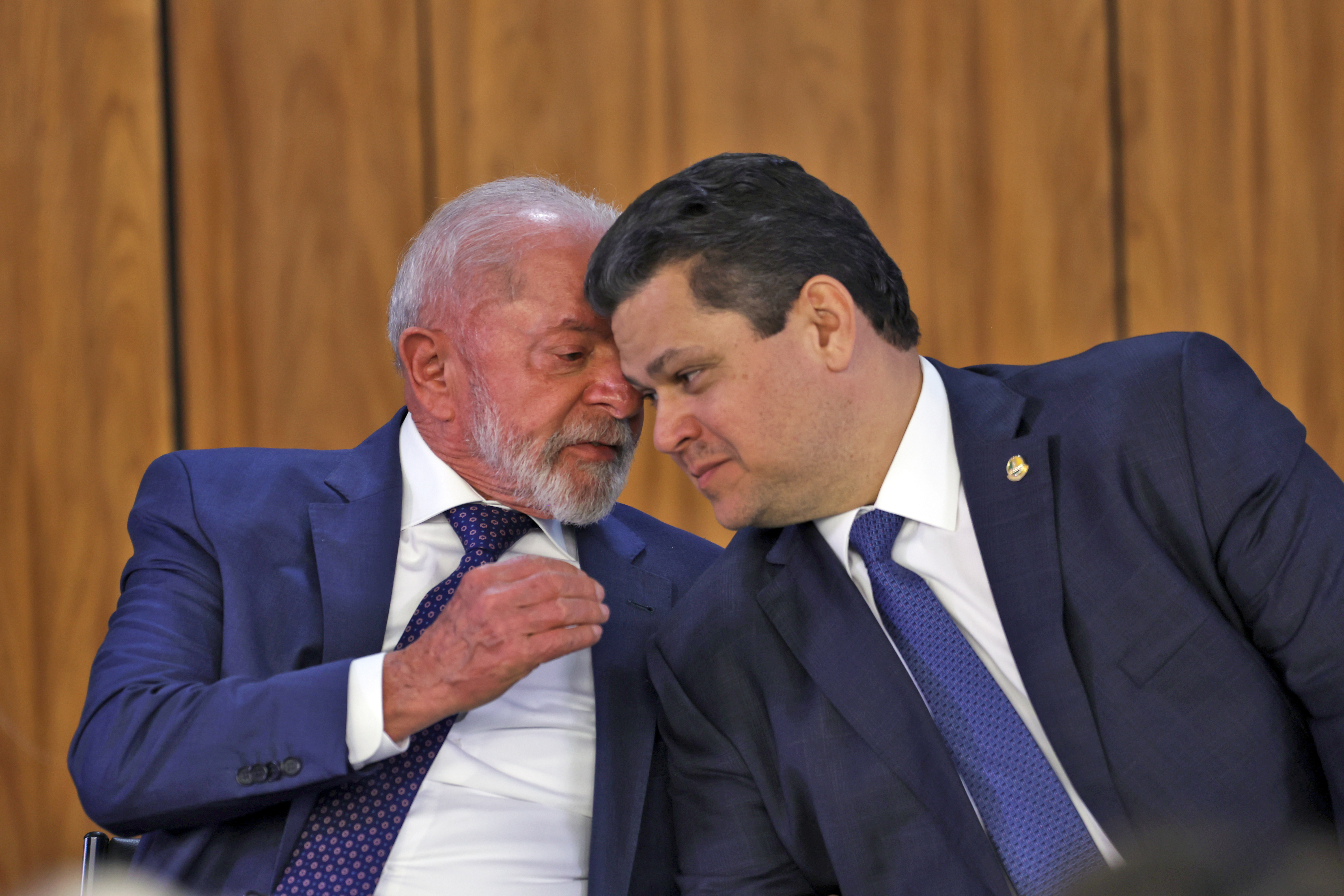 Presidente Luiz Inácio Lula da Silva e presidente do Senado, Davi Alcolumbre