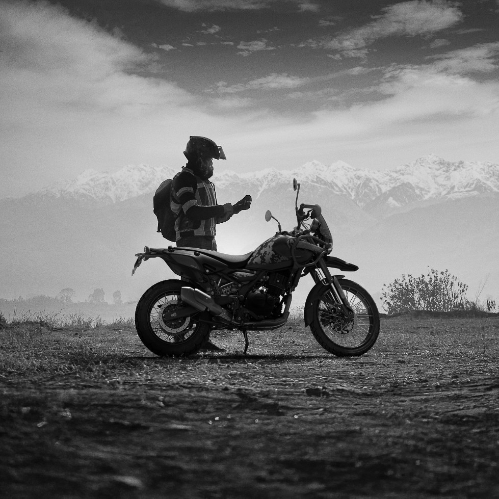 Himalayan 450 Mana Black