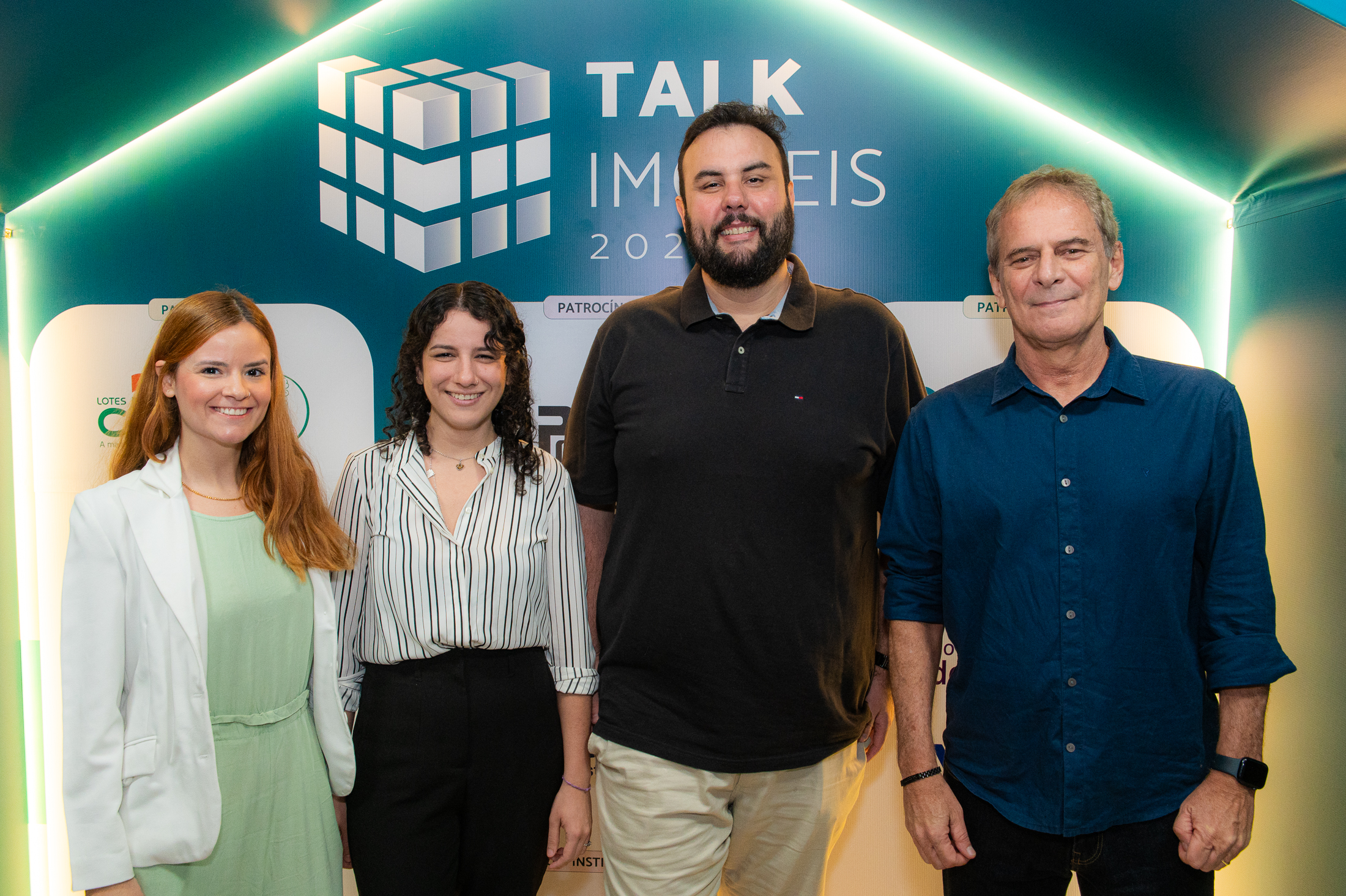 Livia Meneguel e Yza Rangel, da Prósper, Leandro Vicentini (CBL) e Marcello Moraes, diretor-geral da Rede Gazeta