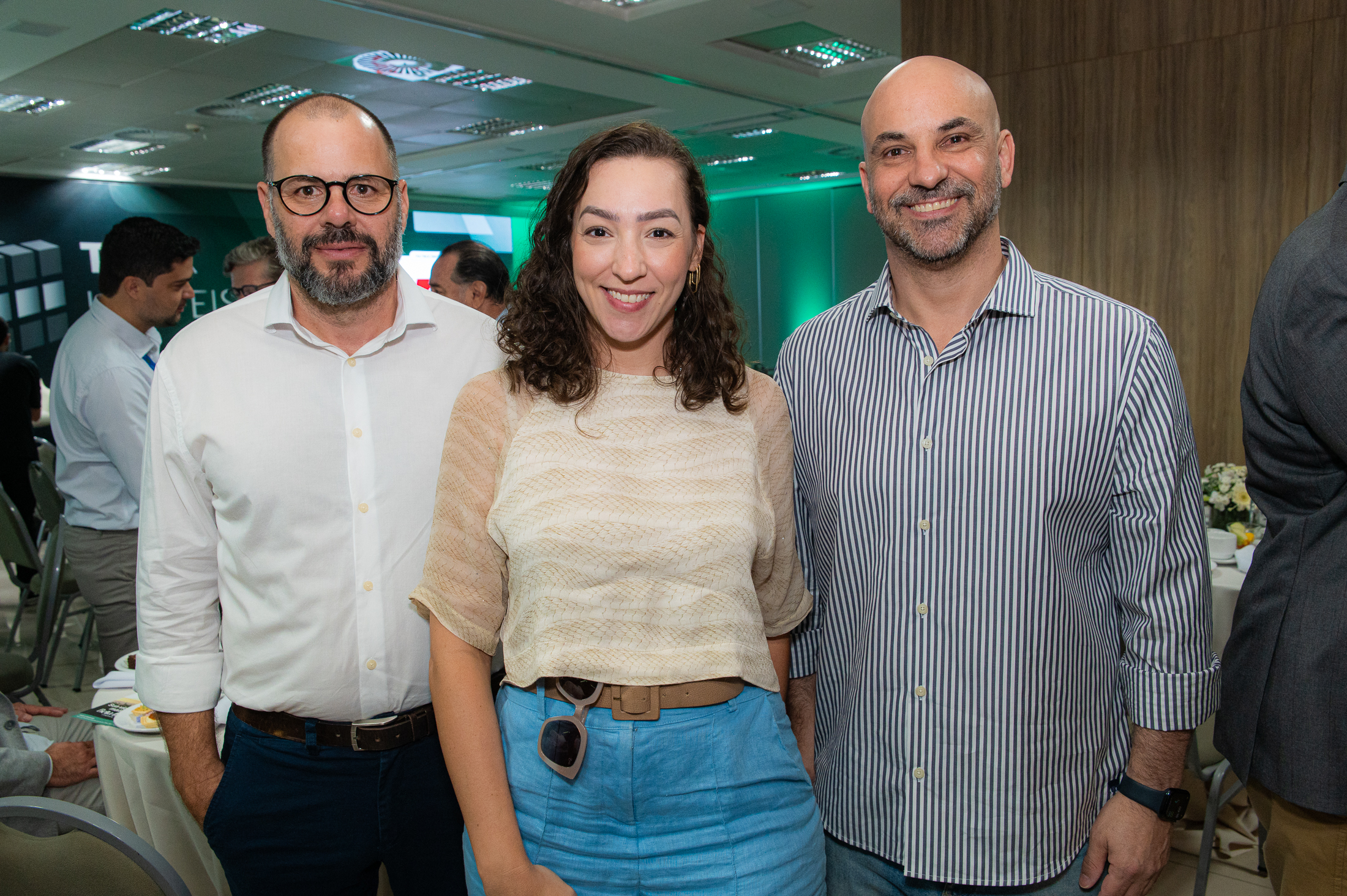 Bruno Boechat, diretor administrativo da Octo Empreendimentos, Betânia Pires, gerente de marketing, e Leonardo Veiga, diretor comercial.