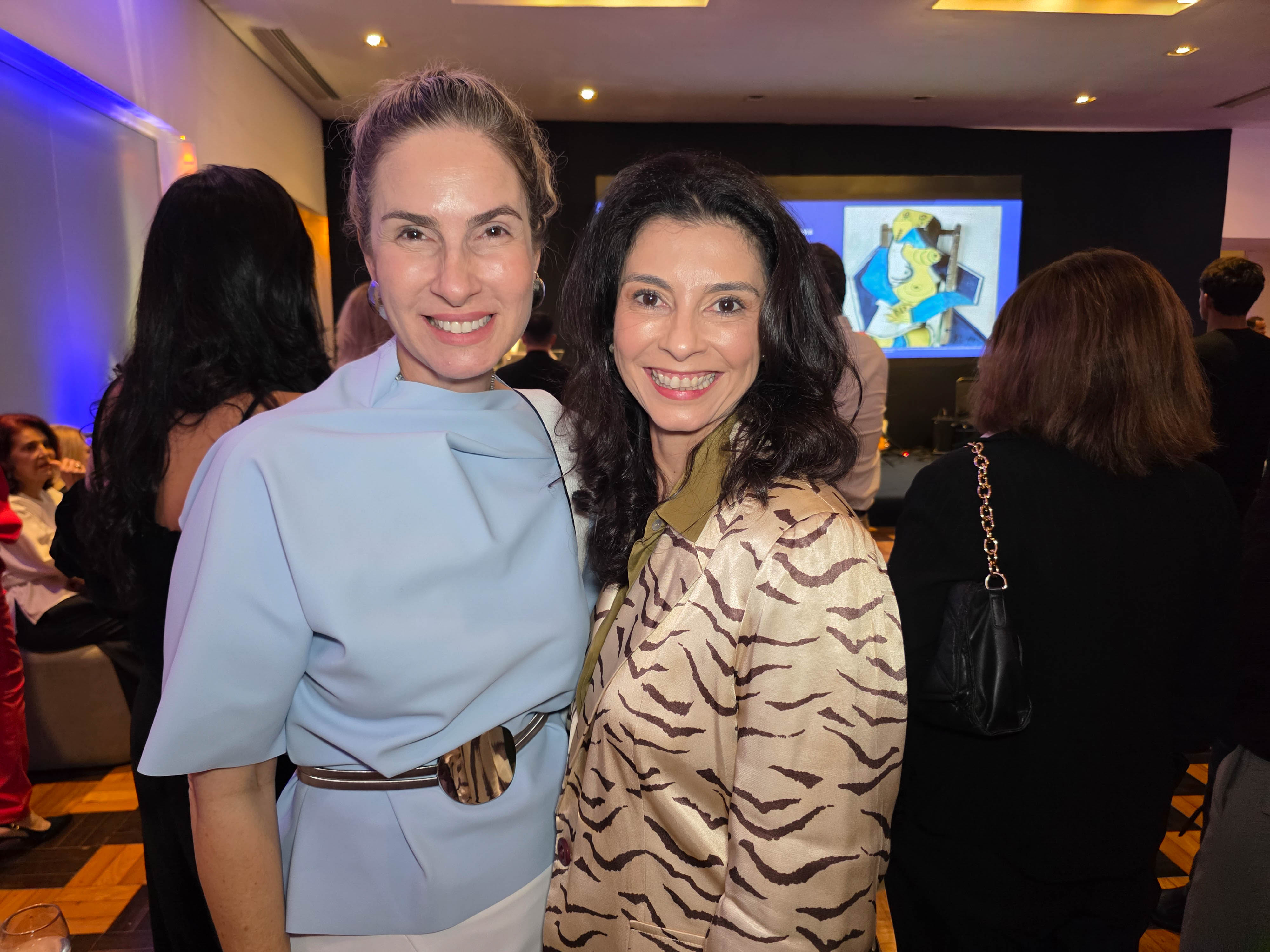 Isabela de Deus Cordeiro e Maria Clara Mendonça Perim