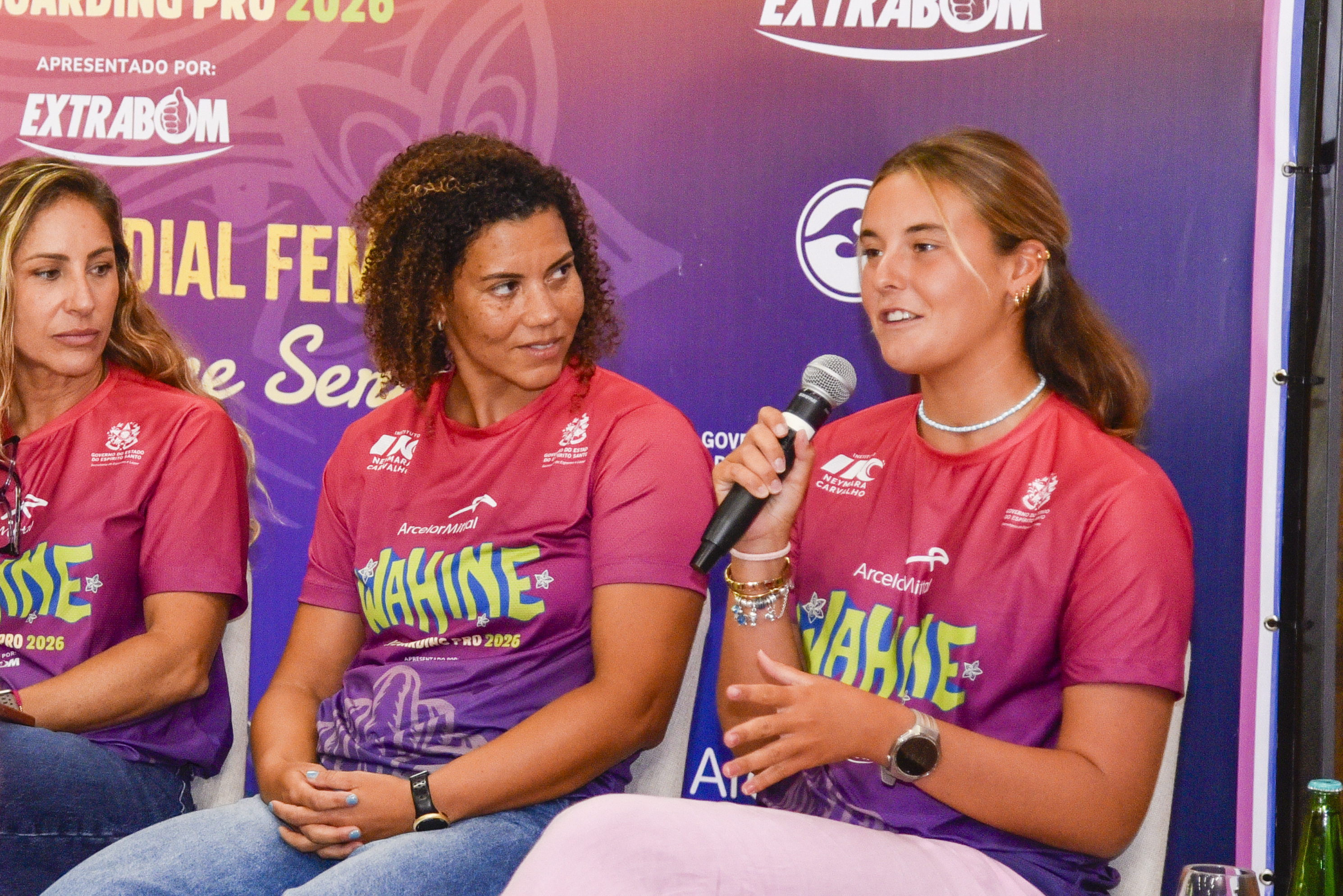 Alice Teotónio, na coletiva de imprensa Wahine