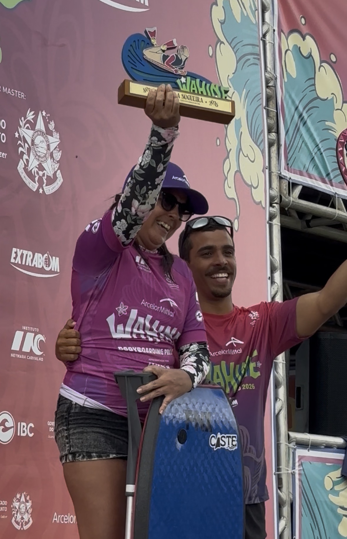 Carla Cunha leva Troféu 10 Isabela Nogueira