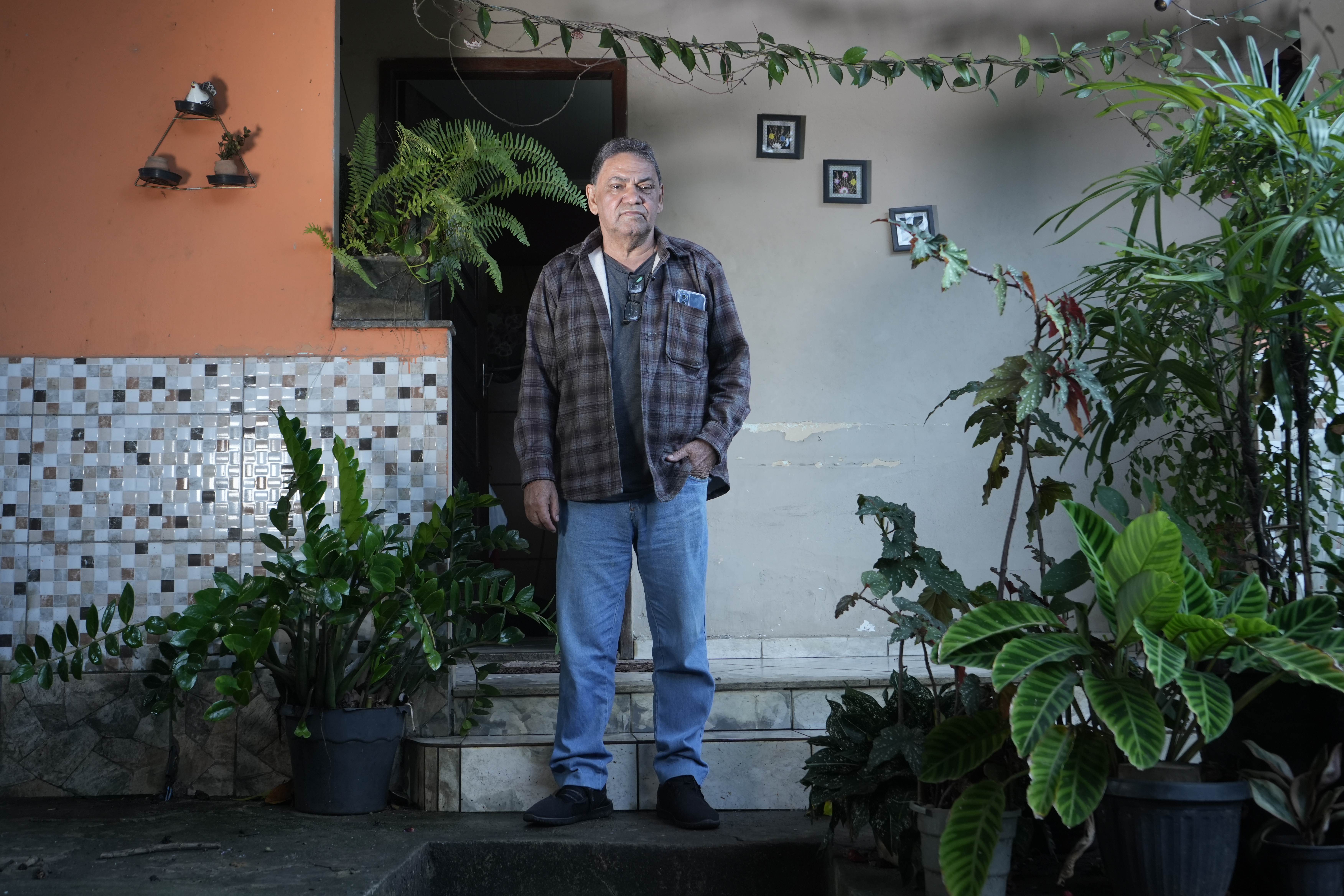 Alcemir Barcelos, 71 anos, mecânico geral