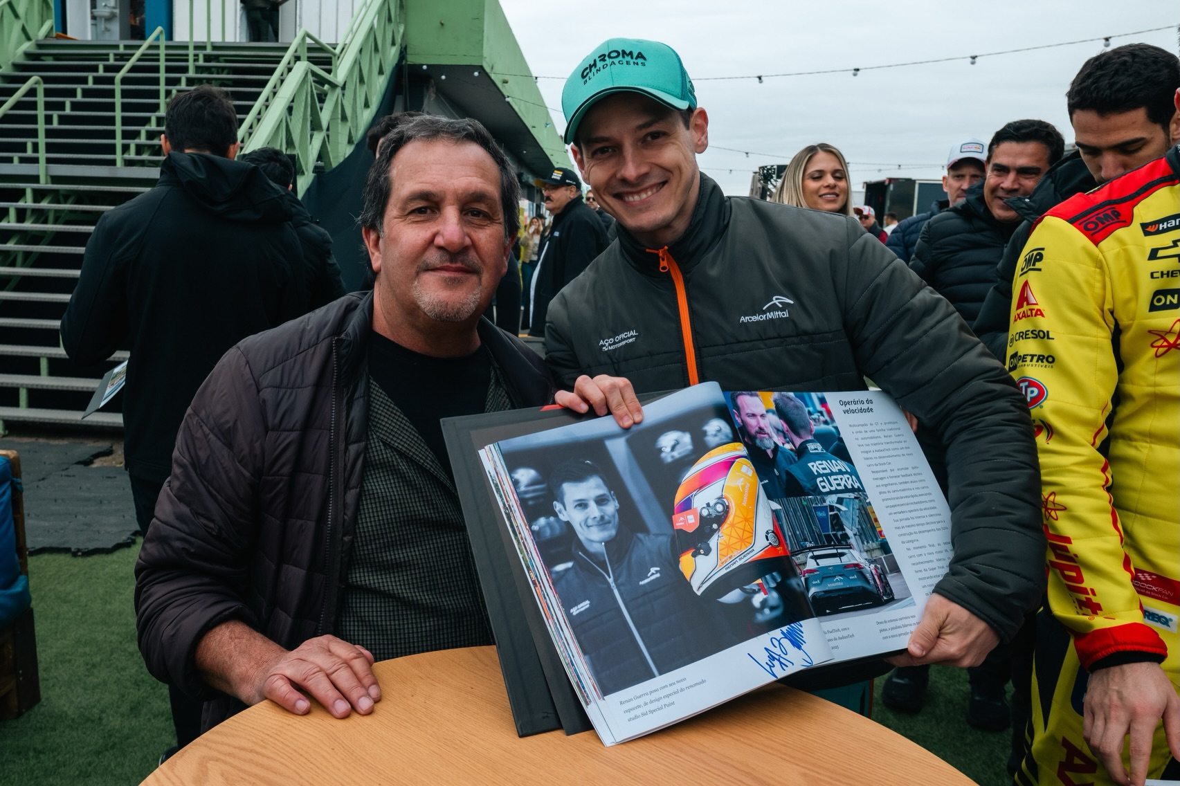 Luca Bassani lança livro sobre os bastidores da nova Stock Car