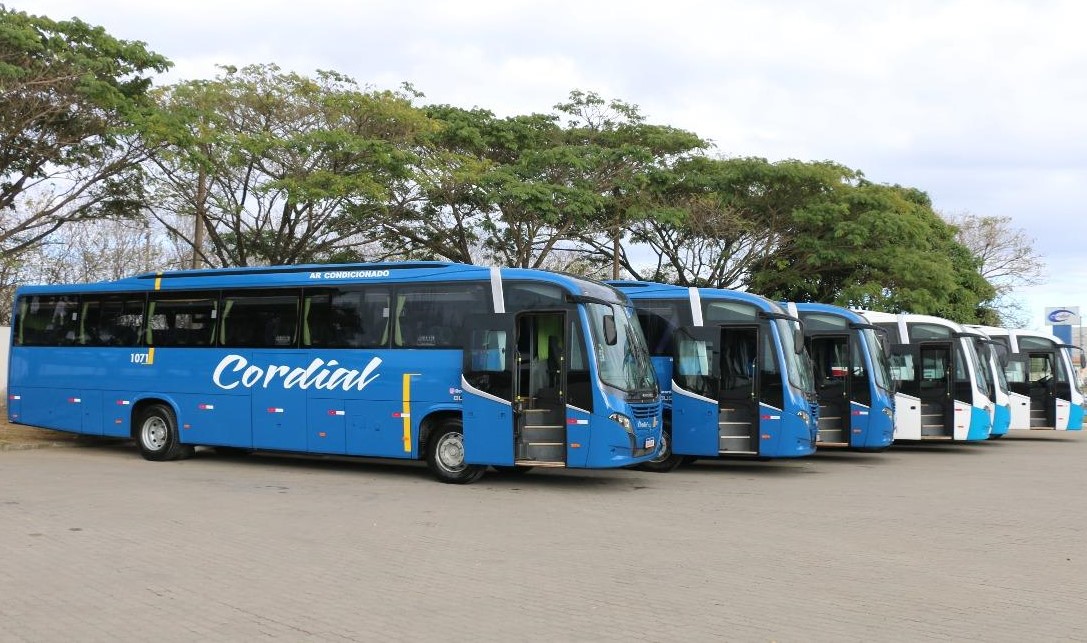 Ônibus da empresa Cordial estacionados na garagem da empresa em Aracruz, no Norte do Estado
