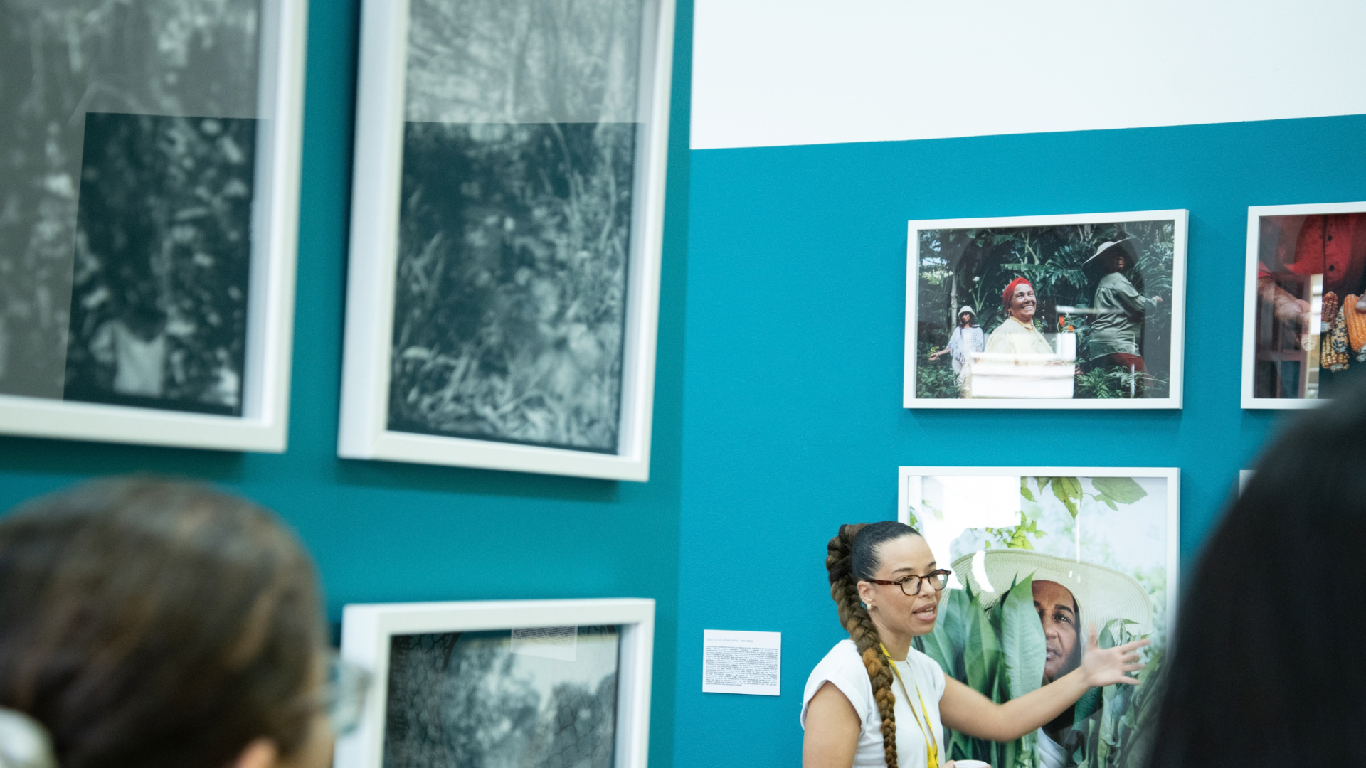 Mostra apresenta trabalhos que atravessam temas como ancestralidade, memória, território, corpo e pertencimento