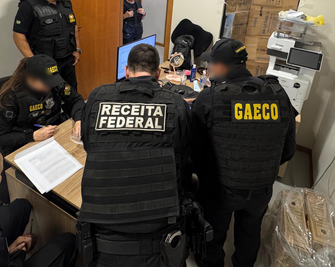 Receita Federal realiza nesta quinta (24) Operação Crédito Oculto em Vila Velha, com mandado de busca e apreensão em distribuidora de combustível