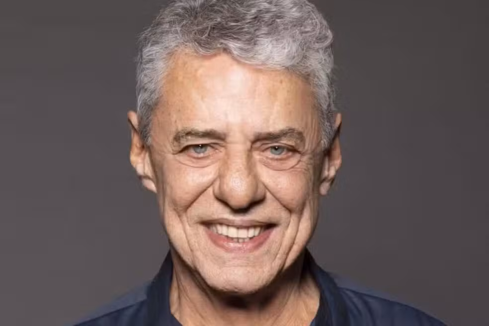 Cantor Chico Buarque