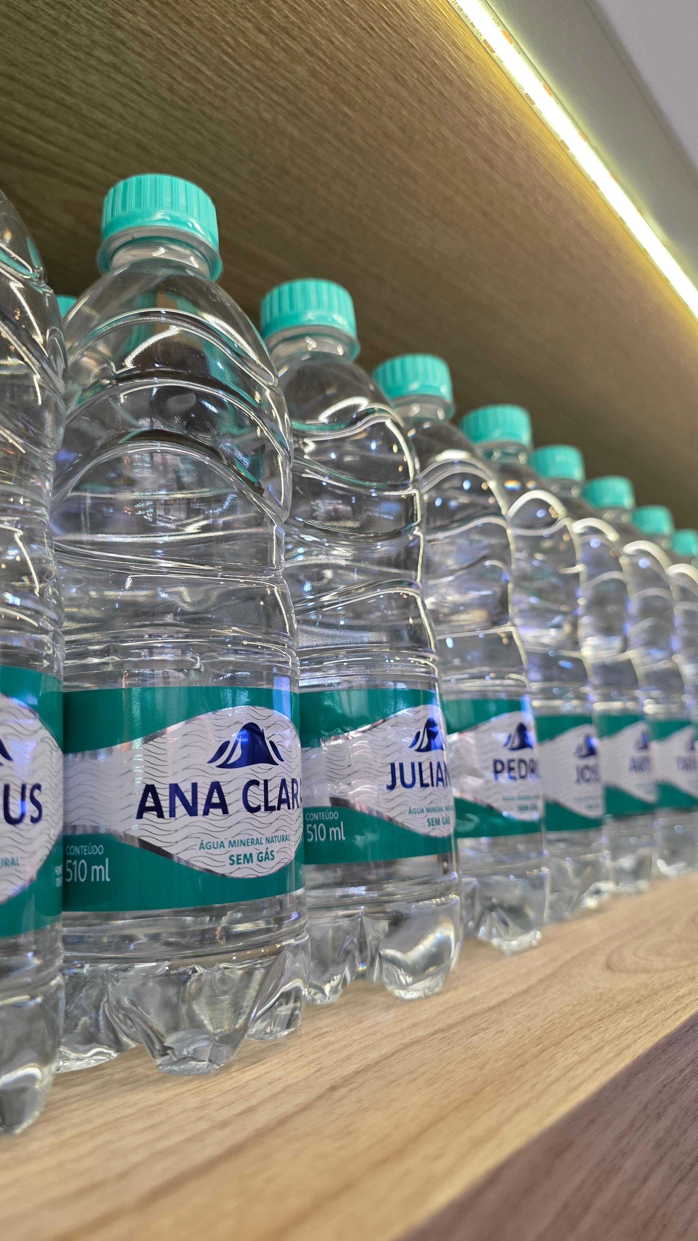 Edição Nomes da Água Pedra Azul conta com mais de 200 nomes diferentes