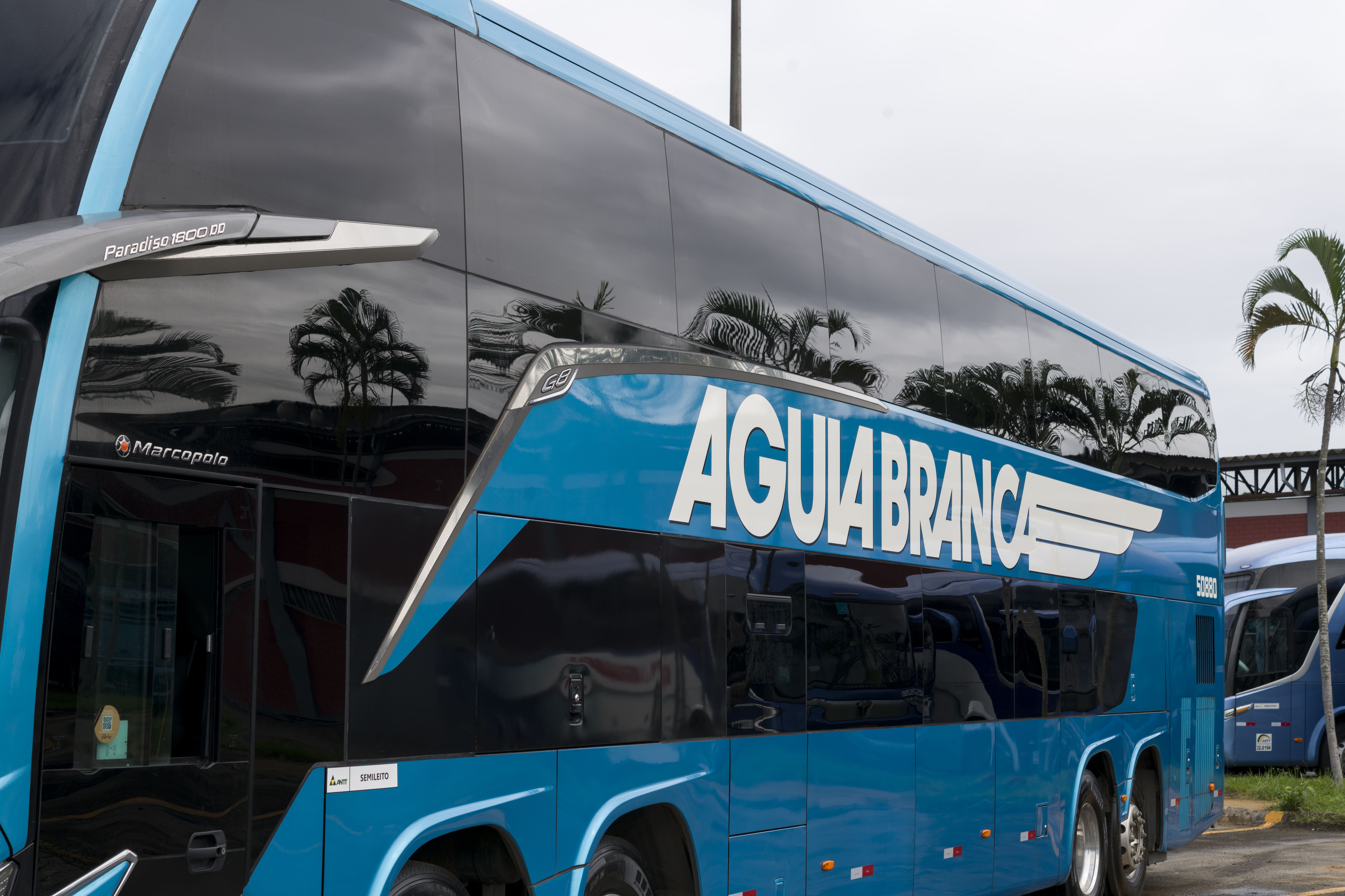 Modelo de ônibus Double Decker (DD) comprado pela Águia Branca