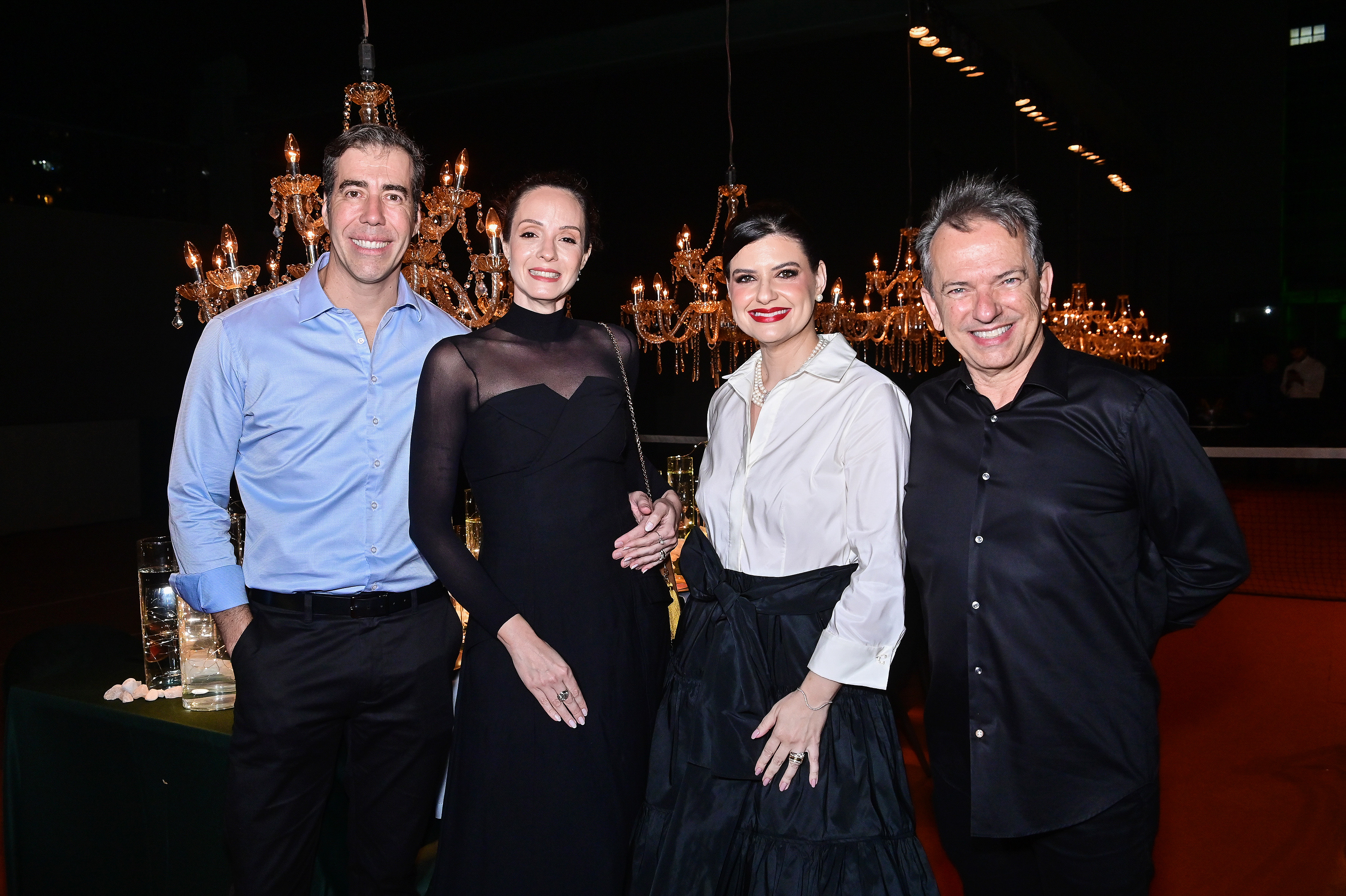 Gustavo Rezende e Lorena Perdigão, Joana e Rodrigo Barbosa