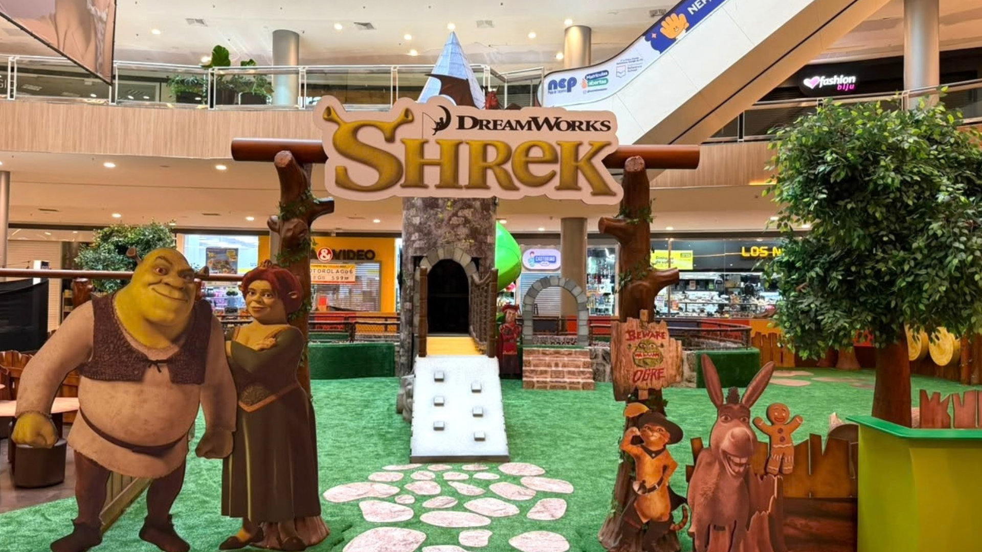Evento interativo do Sherk, no Shopping Praia da Costa, em Vila Velha.