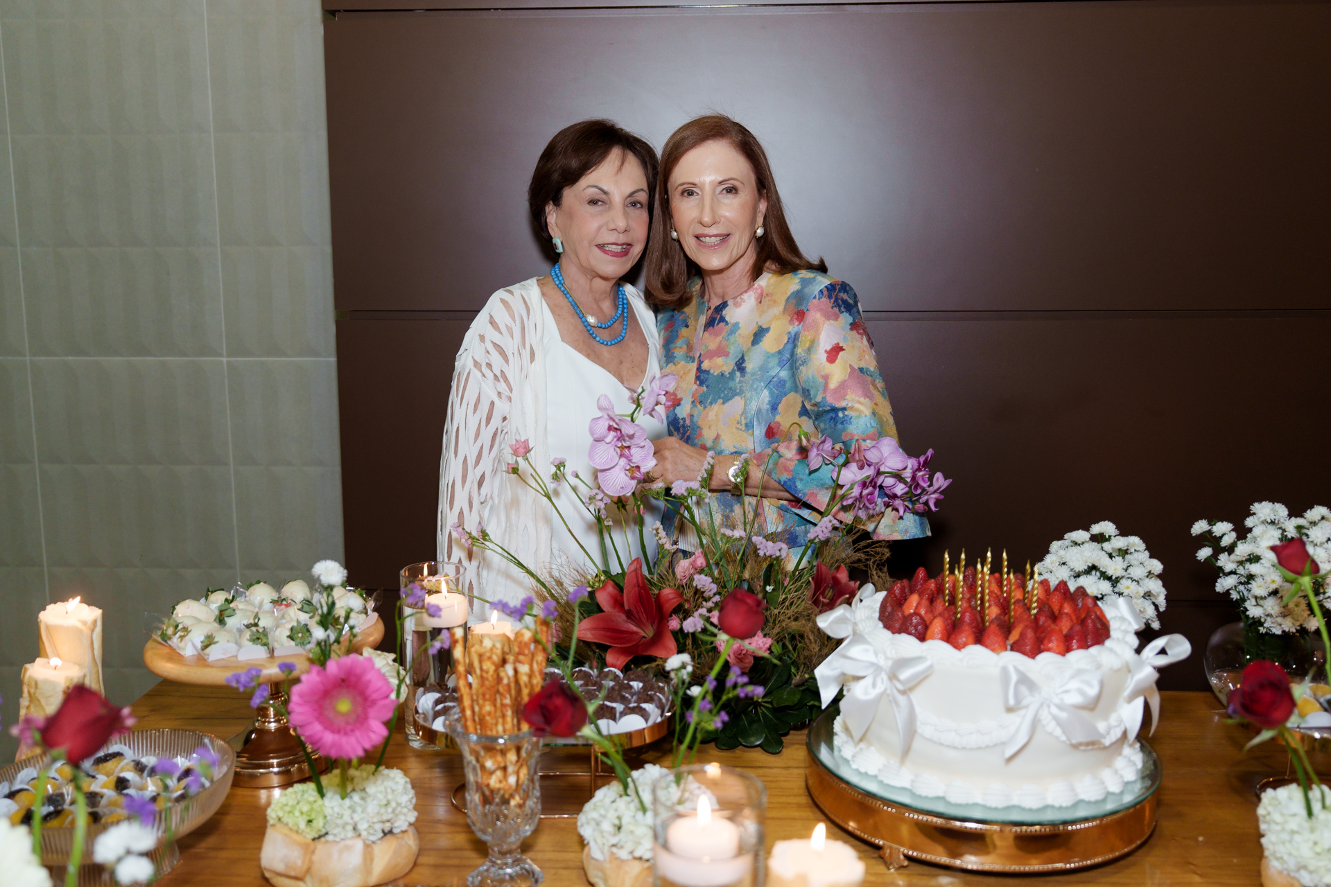 Alzira Torres e Mary Helal