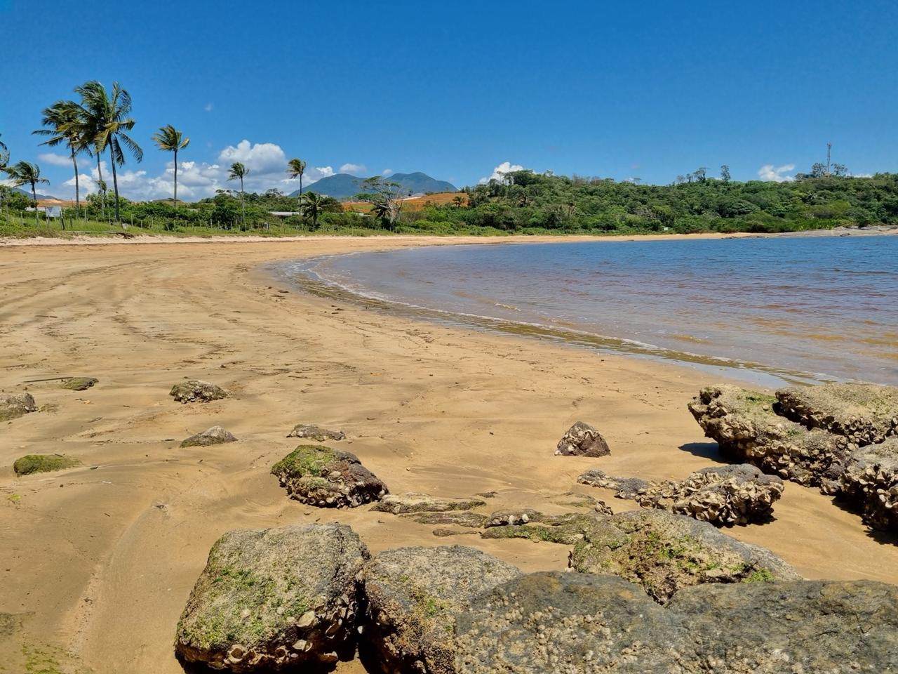 Três Praias são muito procuradas por causa das suas águas calmas