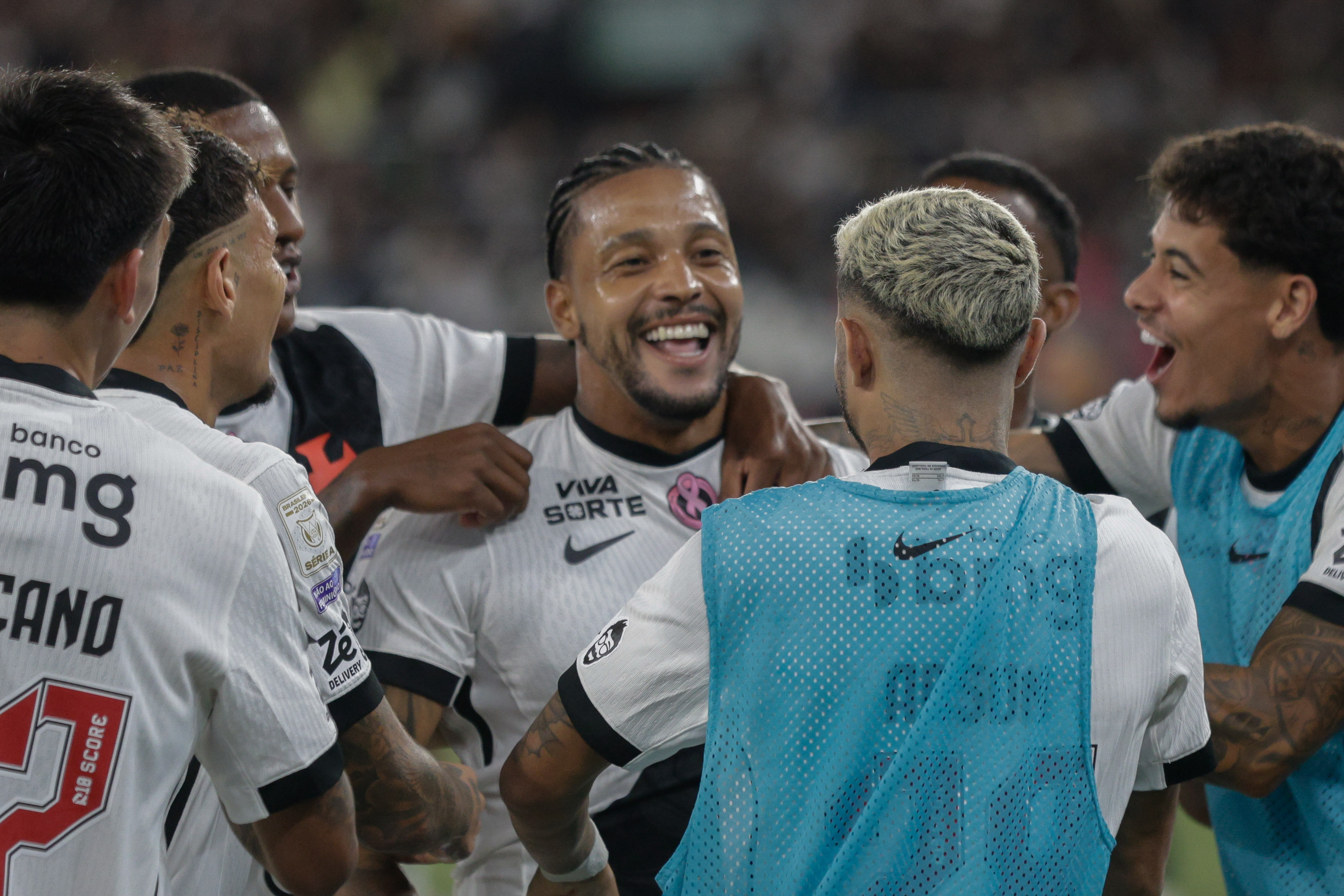 Capixaba David comemora gol pelo Vasco