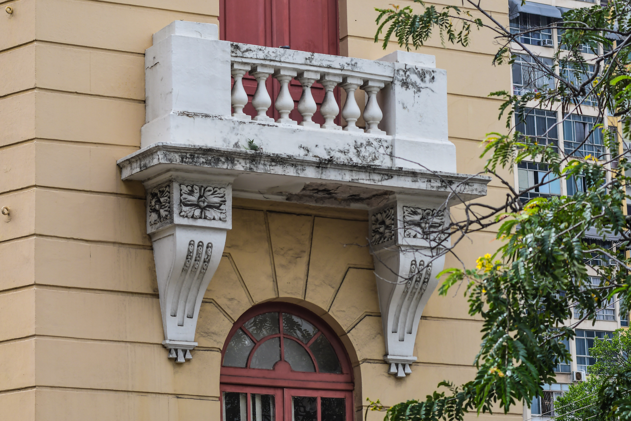 Parte da marquise do prédio da FAFI caiu