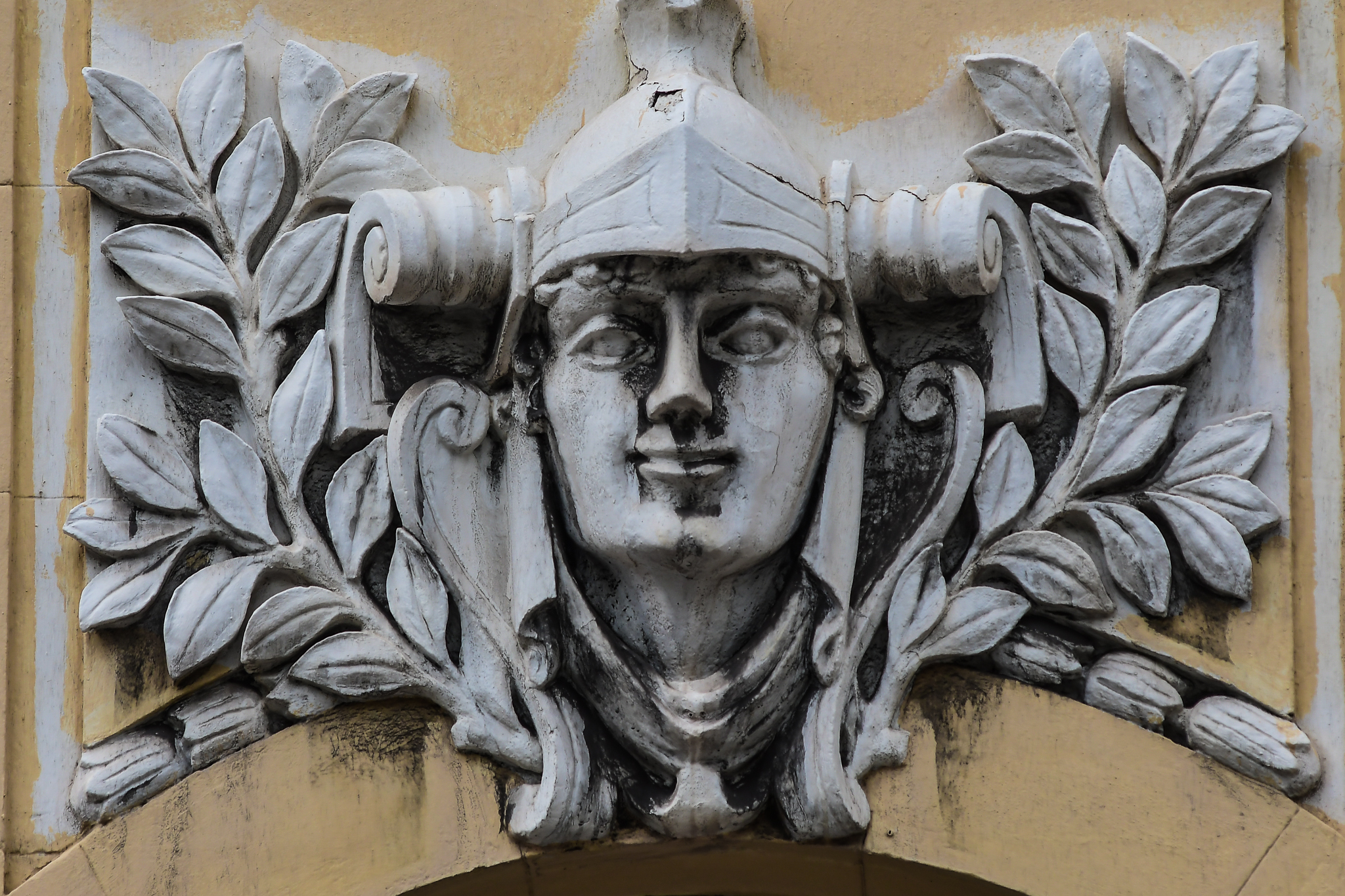 Parte da marquise do prédio da FAFI caiu