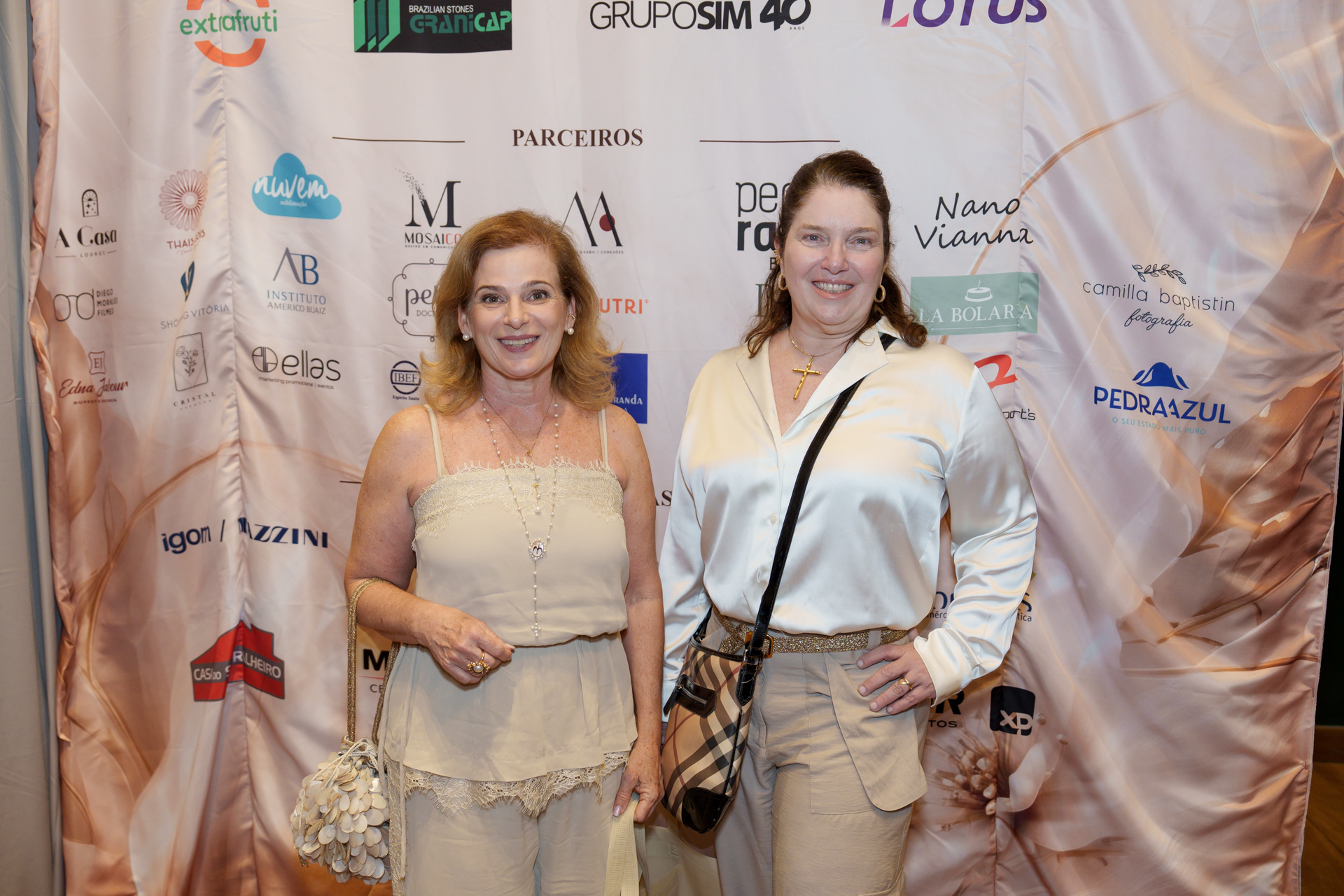 Aline Bragatto e Jaque Devens