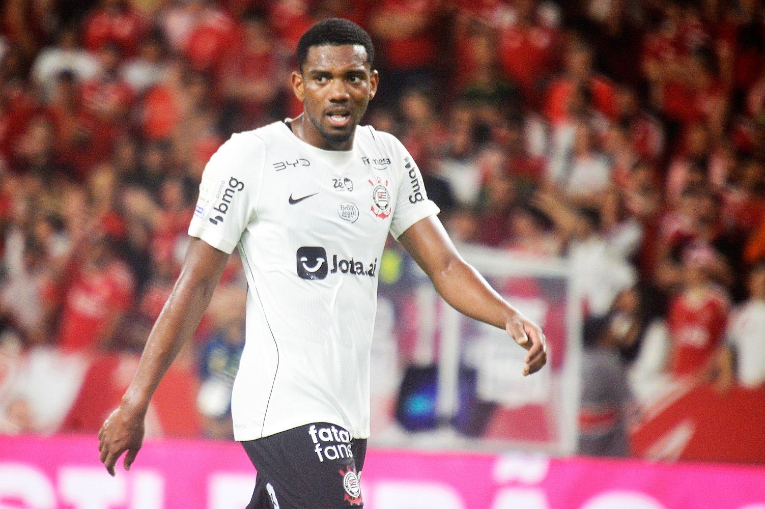 André, jogador do Corinthians, durante derrota contra o Internacional