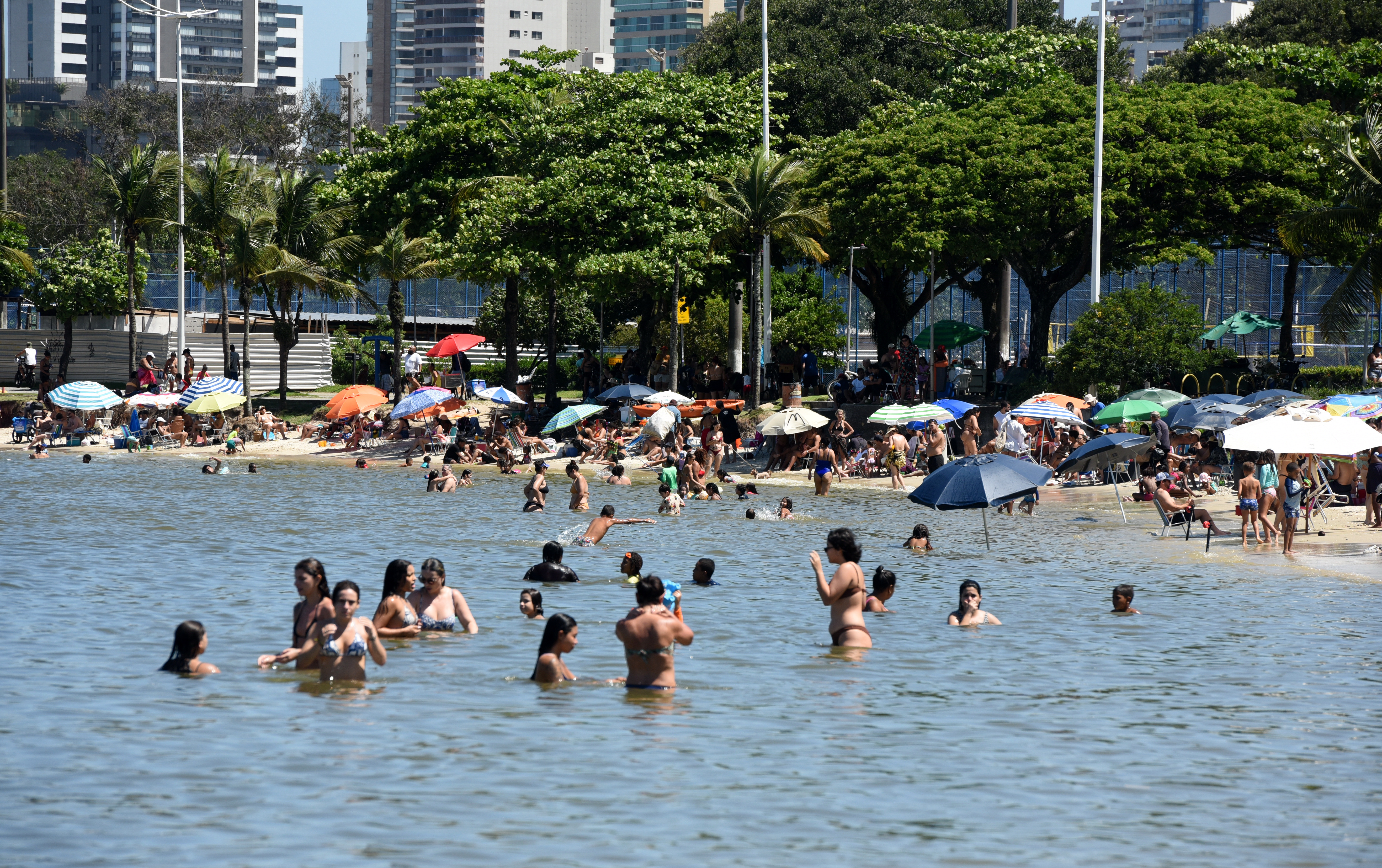 Sábado de sol na Praia do Iate - Vitória