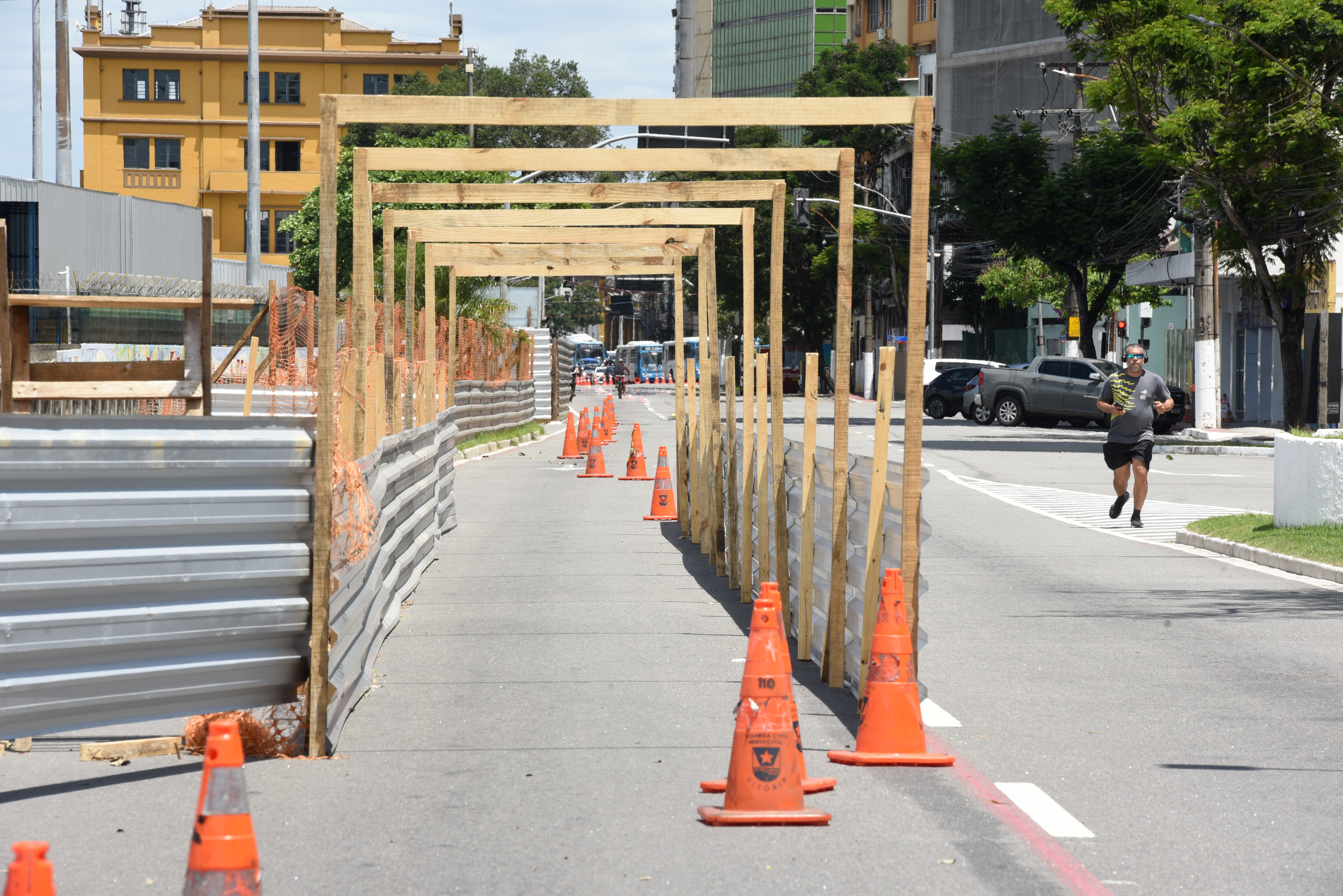 Faixa interdida na Avenida Beira Mar