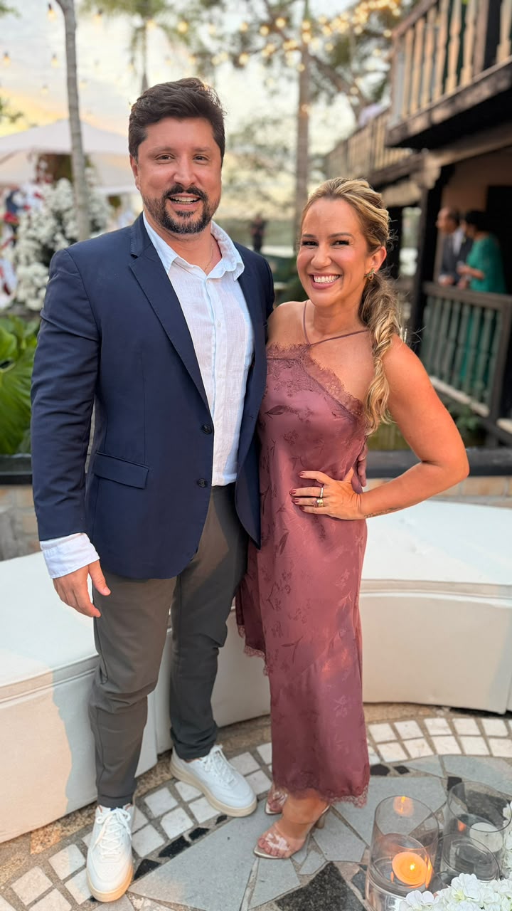 Rachel Pires, à frente da Nuvem Sublimação, e o marido, Fernando Aquino, prestigia