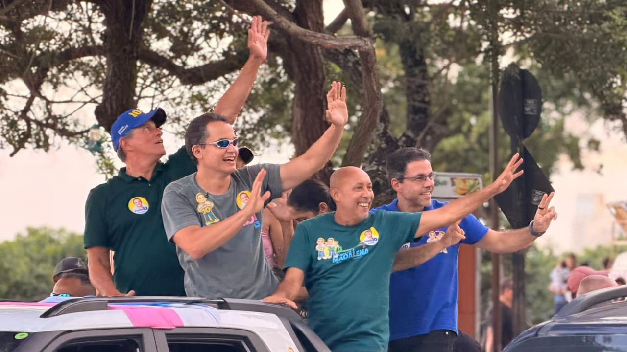 Anadelso Pereira em carreata com Pazolini, Coronel Ramalho e Rafael Favatto
