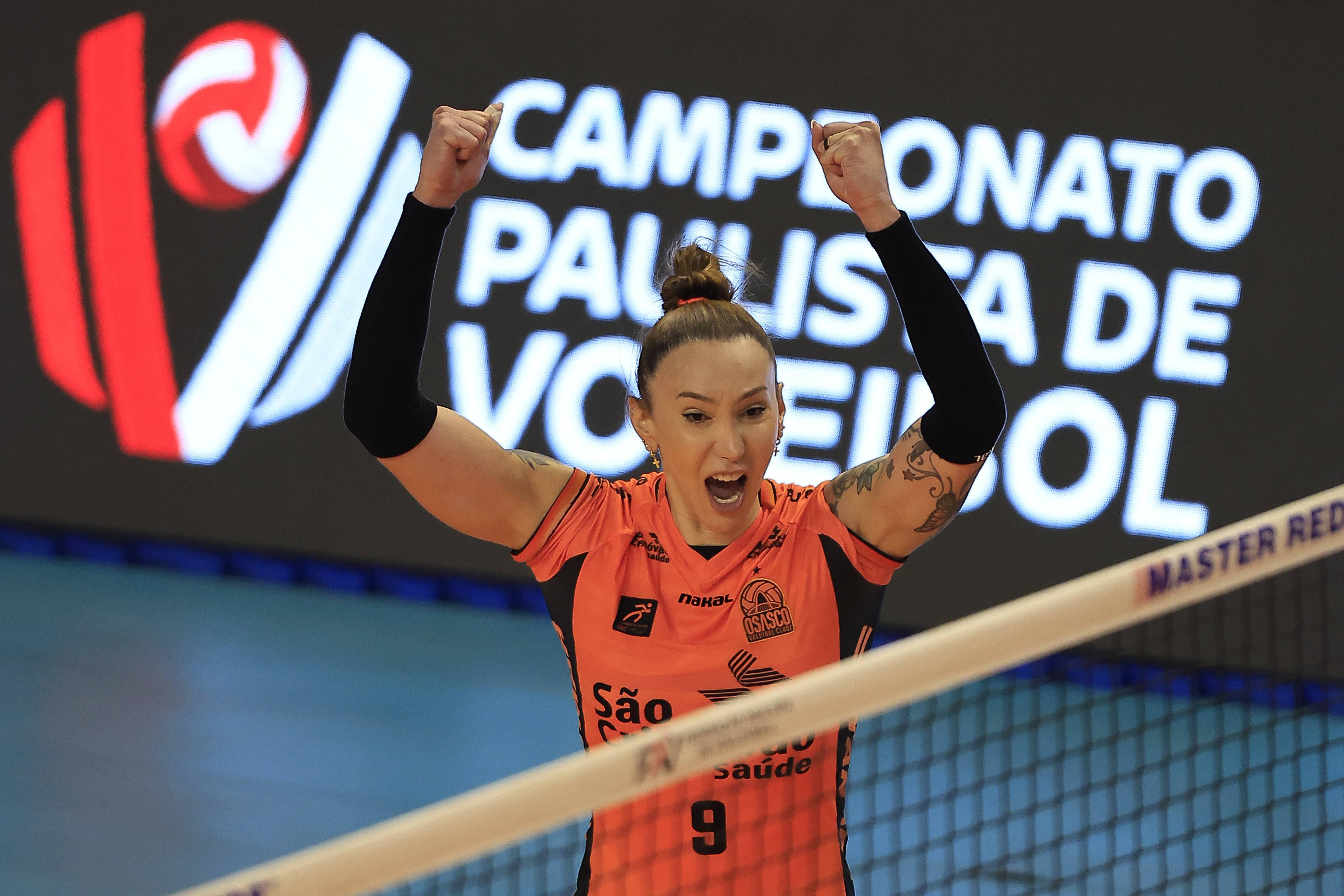Tifanny, jogadora de vôlei