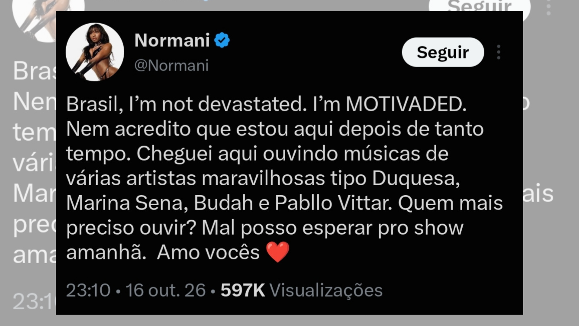 A conexão musical aconteceu durante a passagem da artista pelo Brasil para um show e um desfile de moda