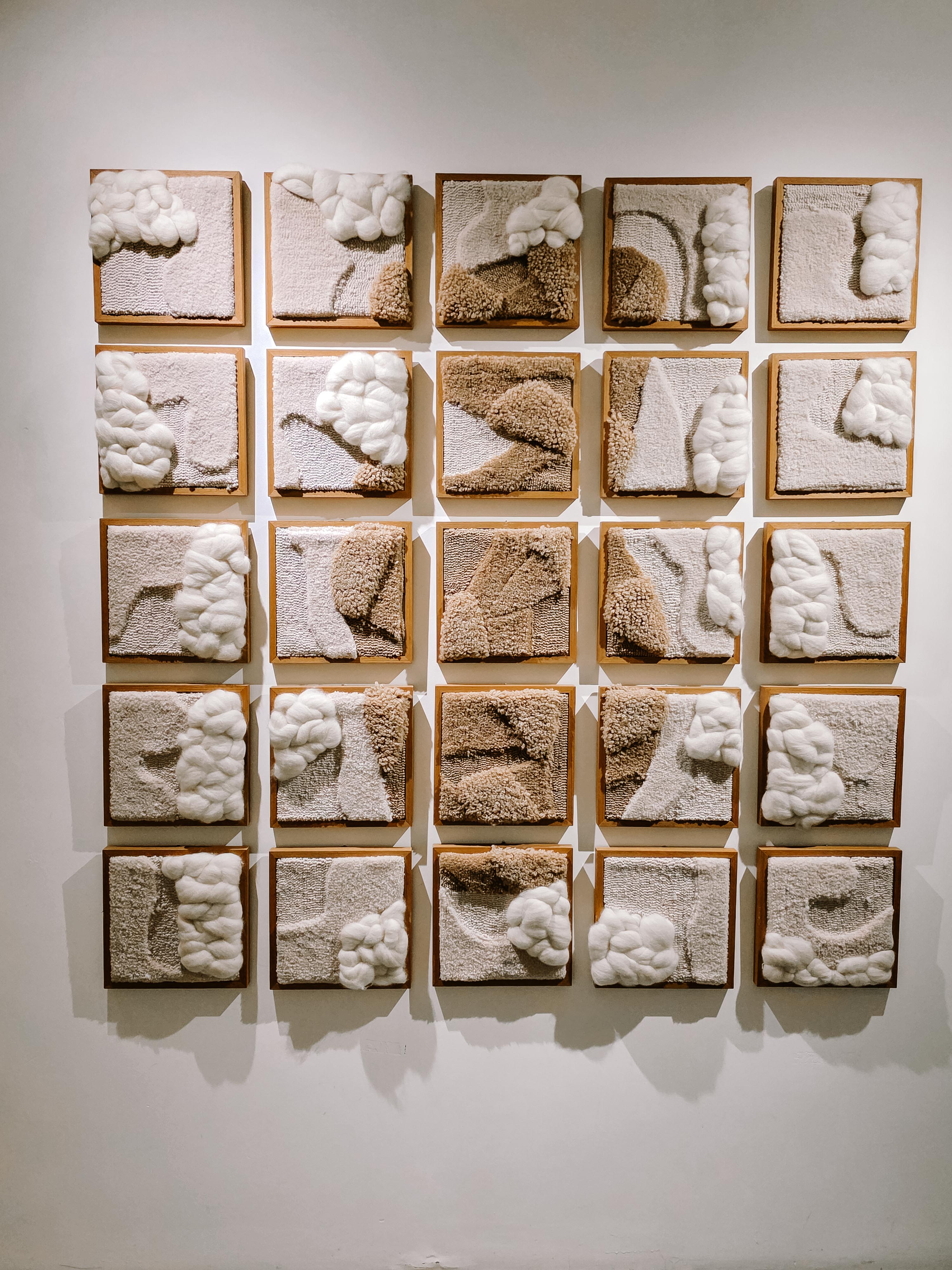 Exposição Peles Tecidas de Lorena Bruno
