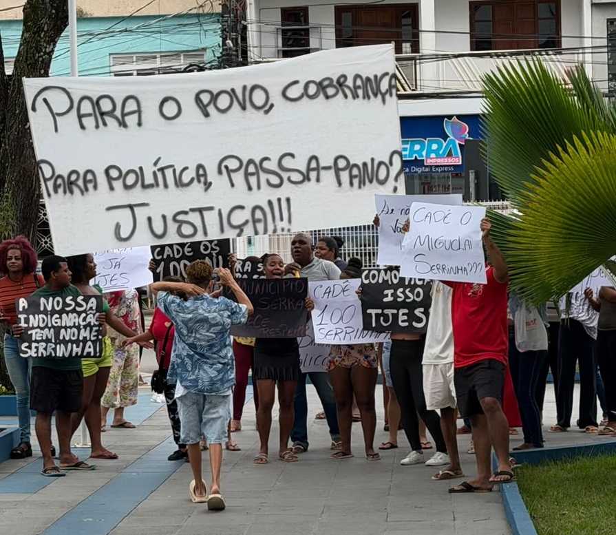Moradores realizam protesto contra a volta do vereador Cleber Serrinha à Câmara da Serra