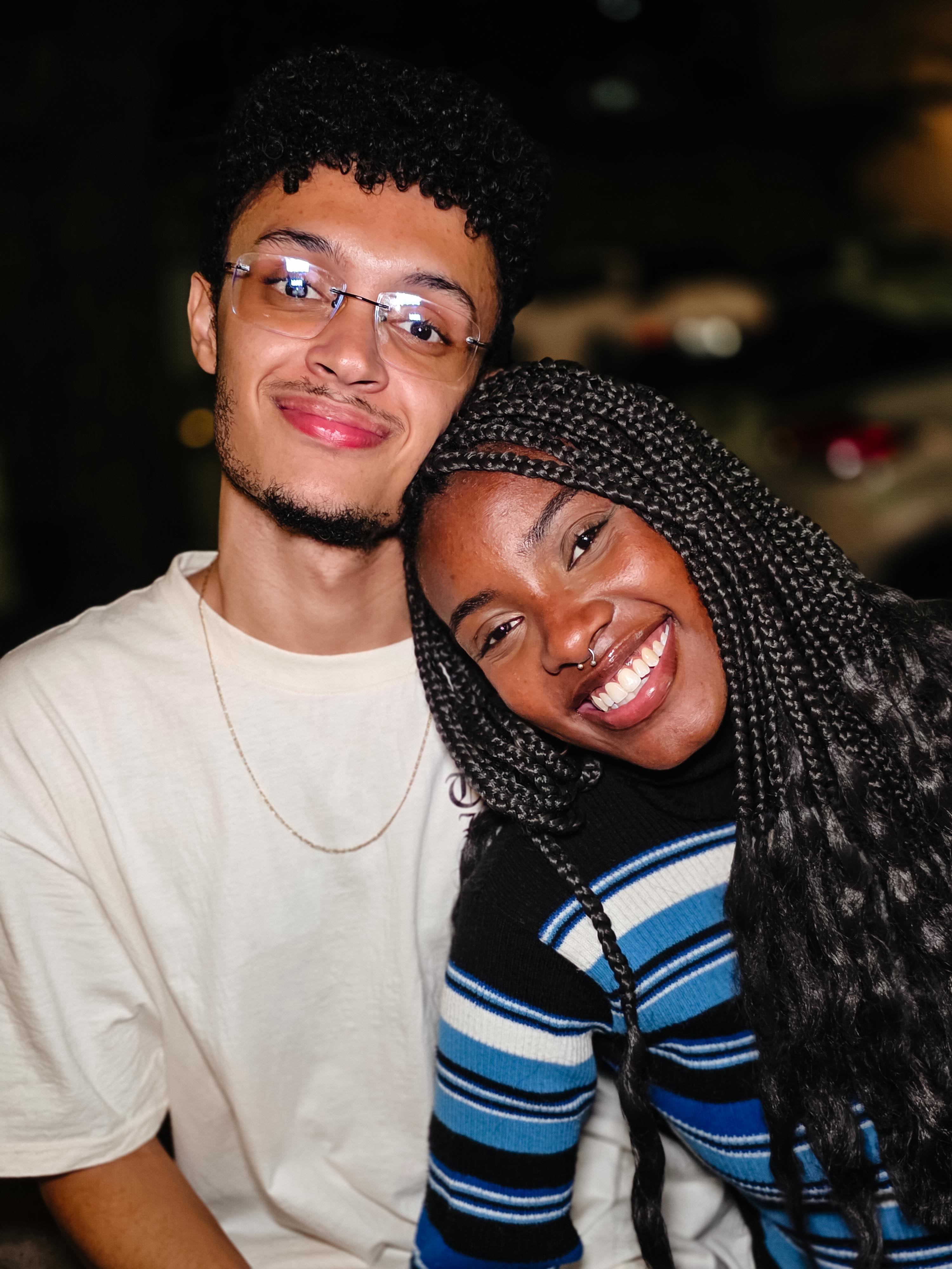 Felipe Oliveira e Nádia Roberta Lima