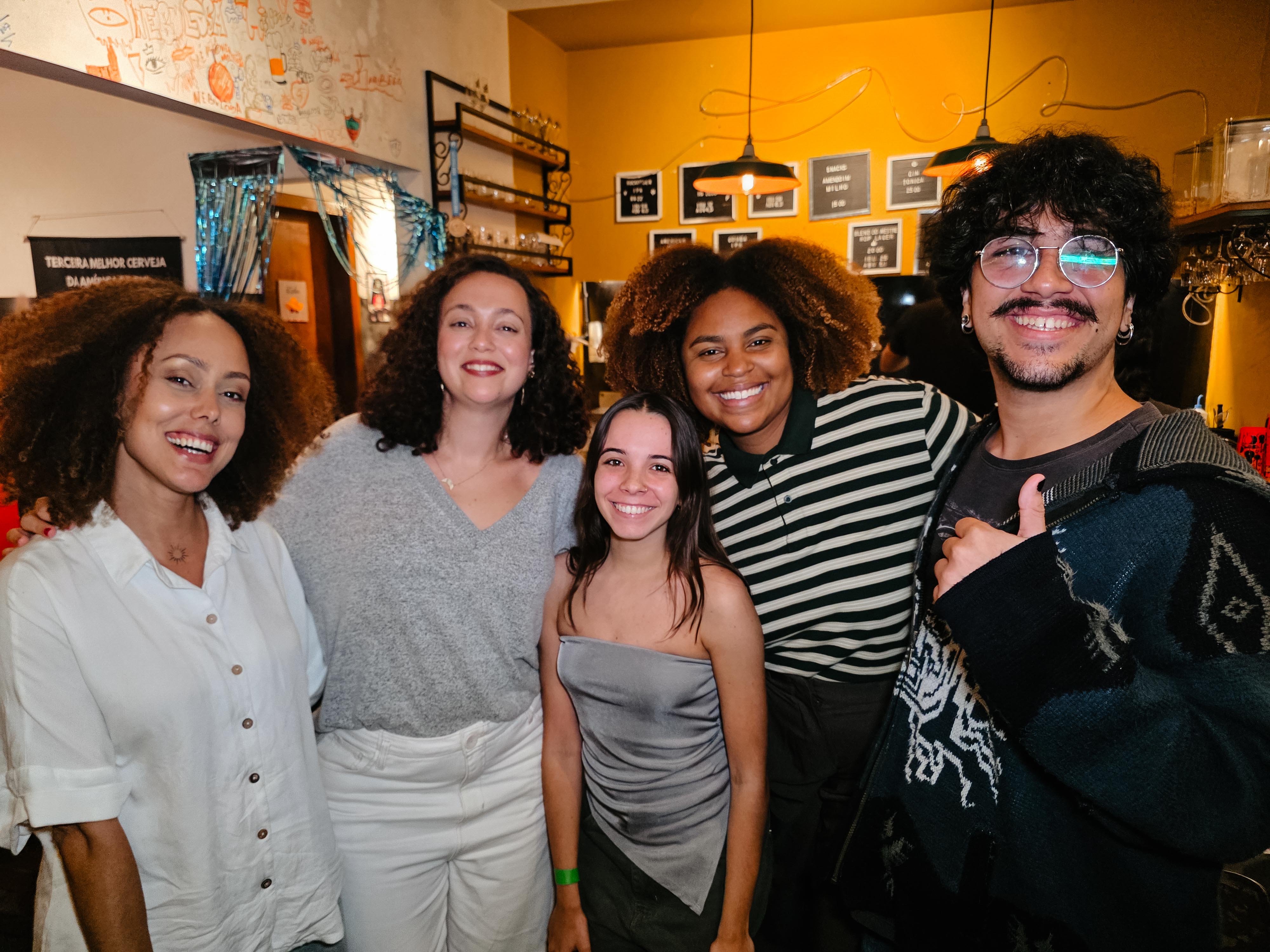 Elis Carvalho, Barbara Nascimento, Sofia Meneri, Bethânia Miranda e Miguel Alves