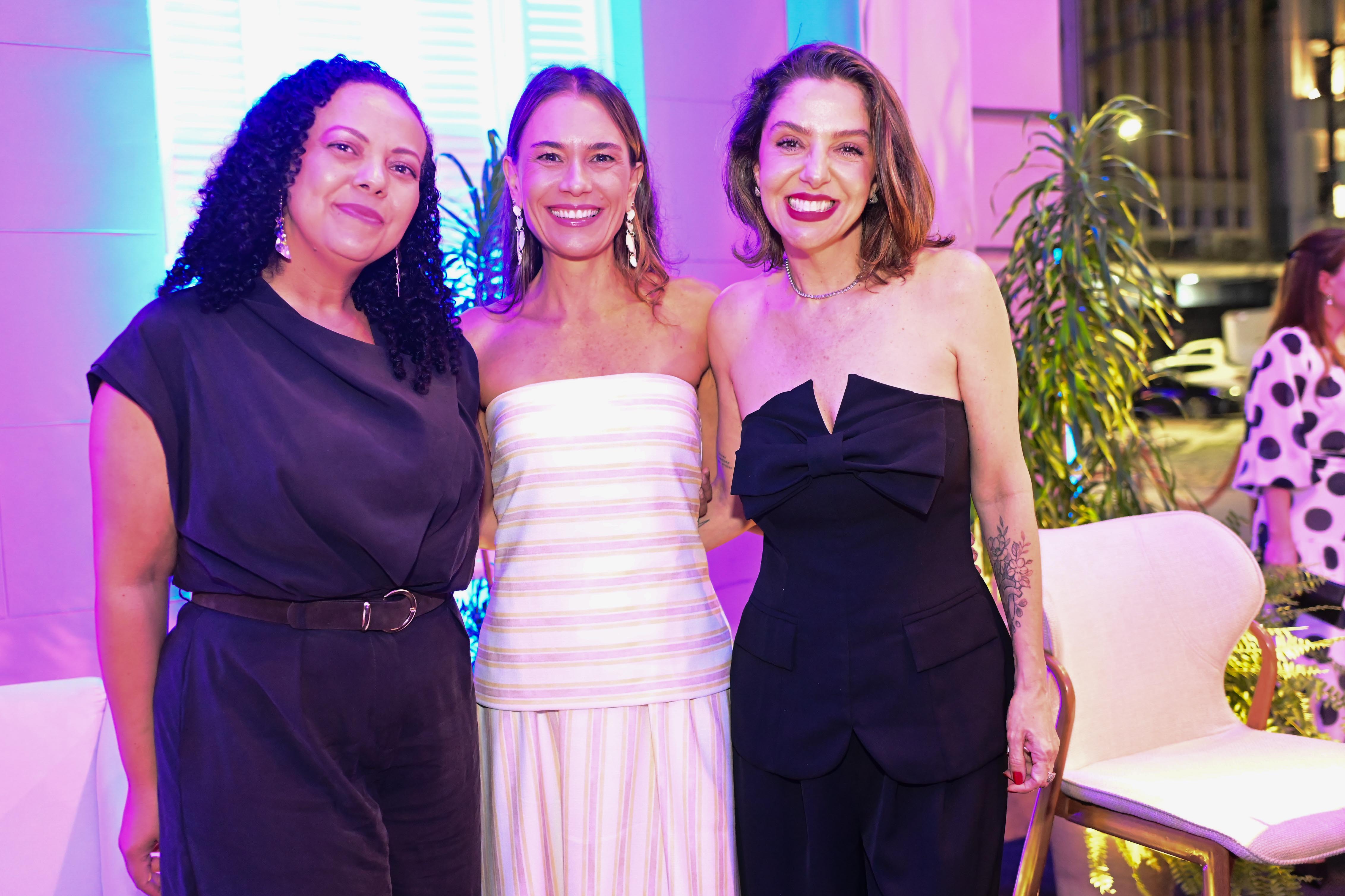 Flávia Martins, Michelle Bissoli e Mariana Perini