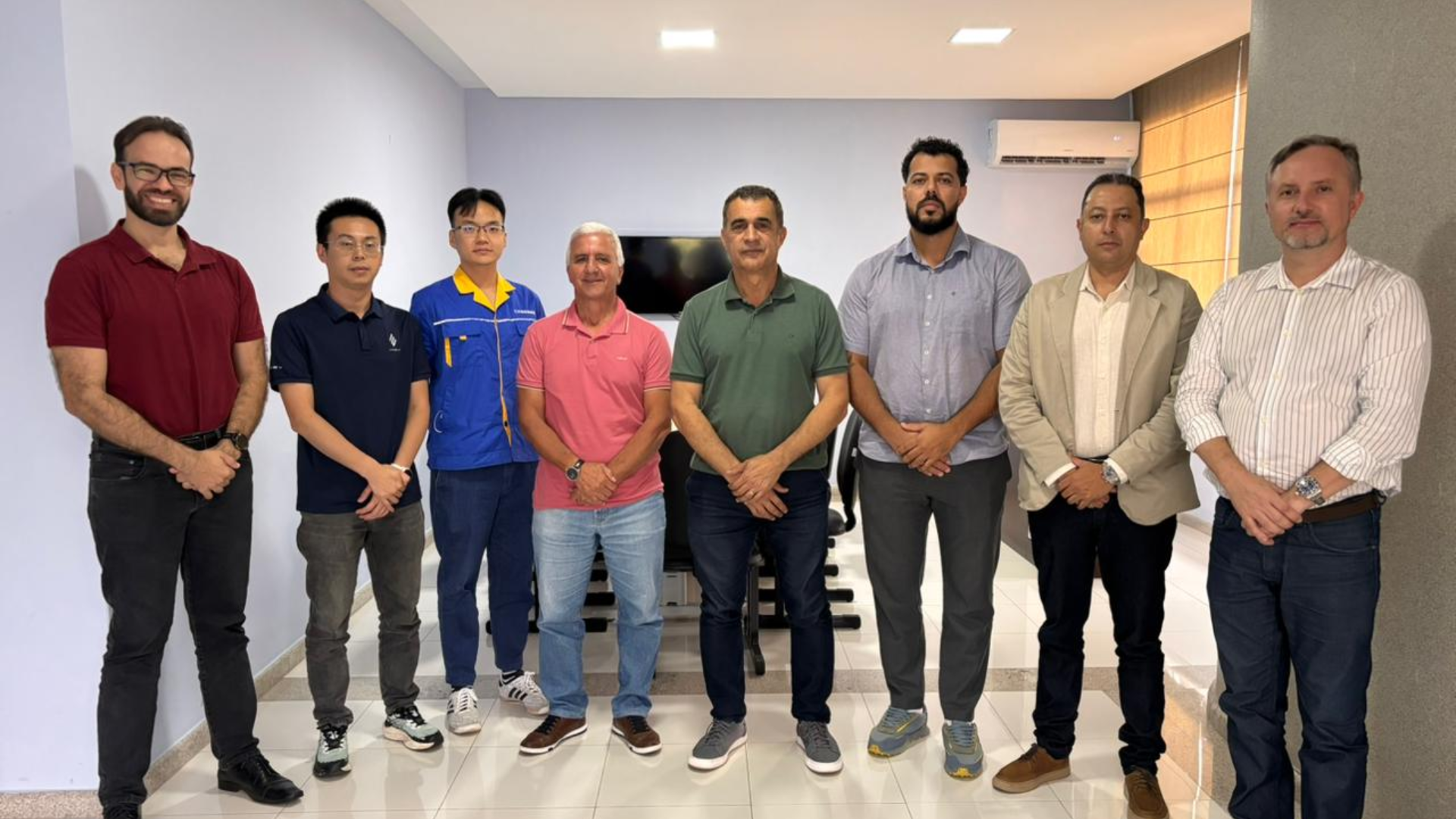 Produtores e representantes da Prefeitura de Jaguaré durante viagem à China.