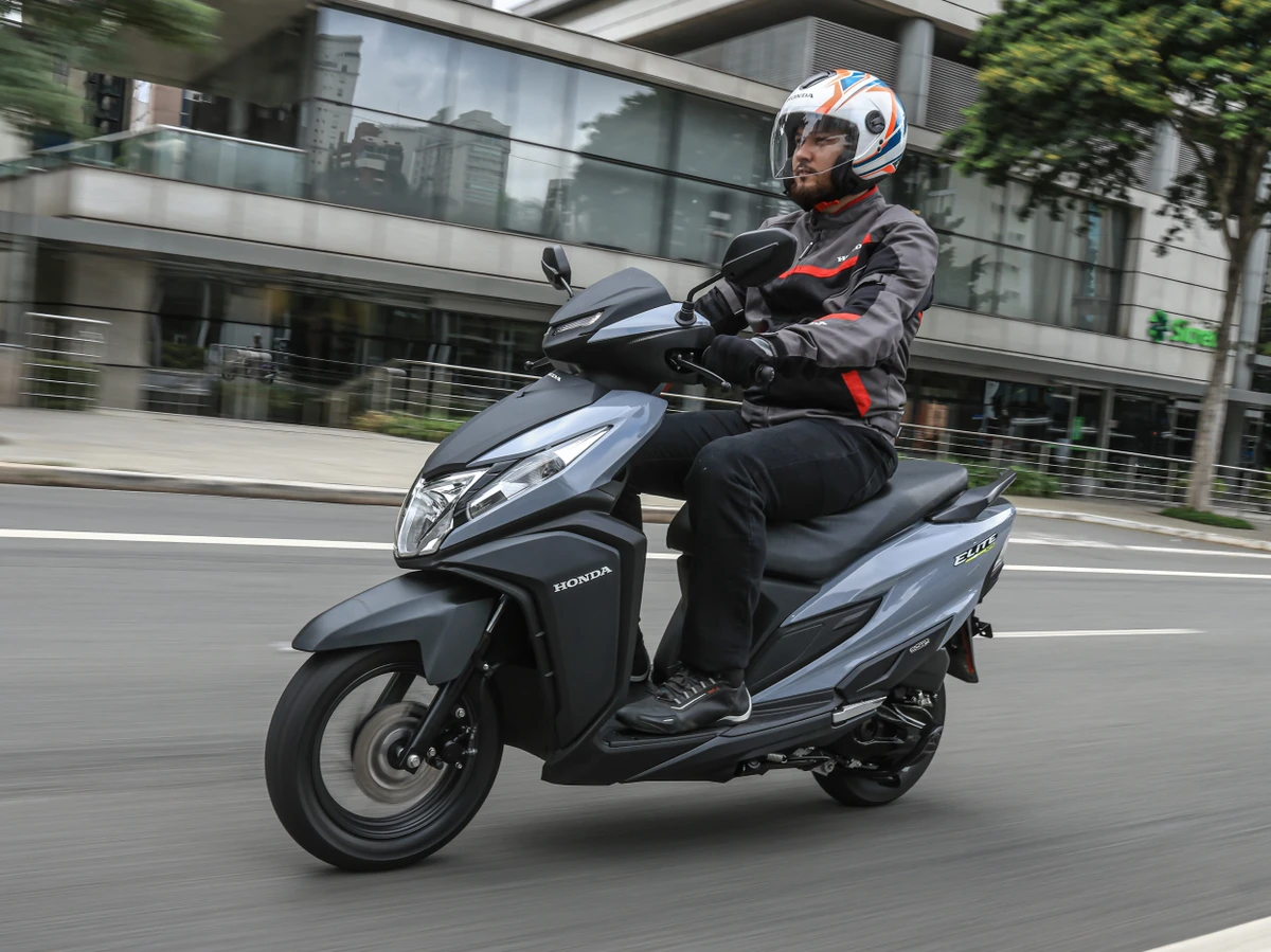 Honda lança a Elite 125 2027 apostando em novo jogo de cores e conectividade