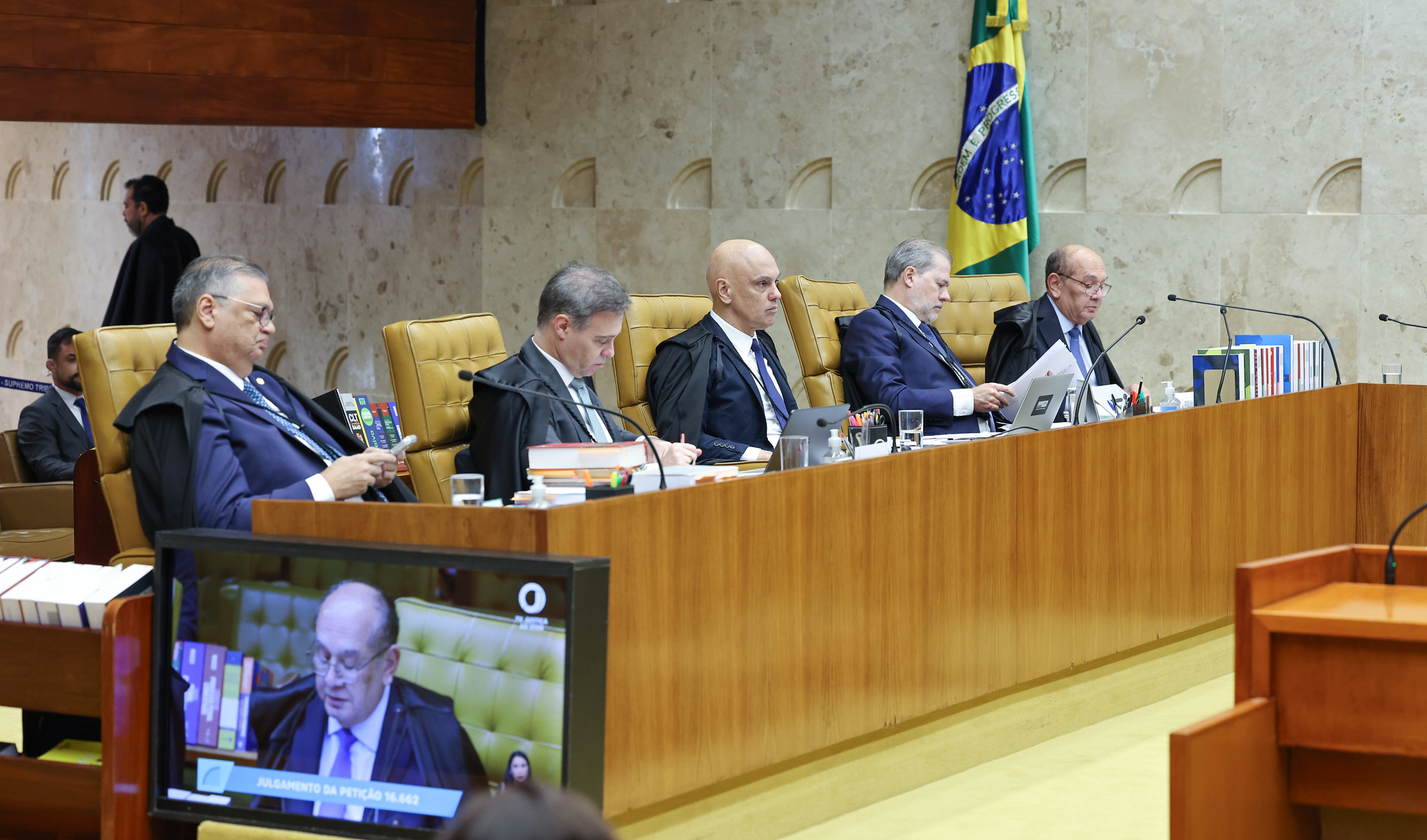 Sessão plenária extraordinária do STF - 15/09/2026