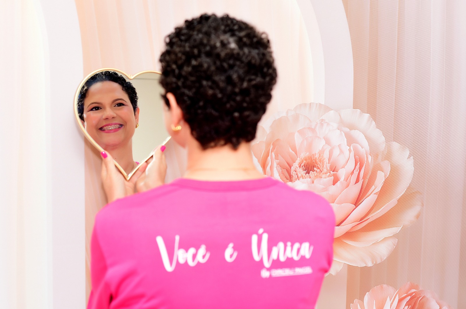 Projeto “Você é Única” chega à 9ª edição com ensaio de 12 mulheres e aborda memórias, autoestima e a identidade para além da doença