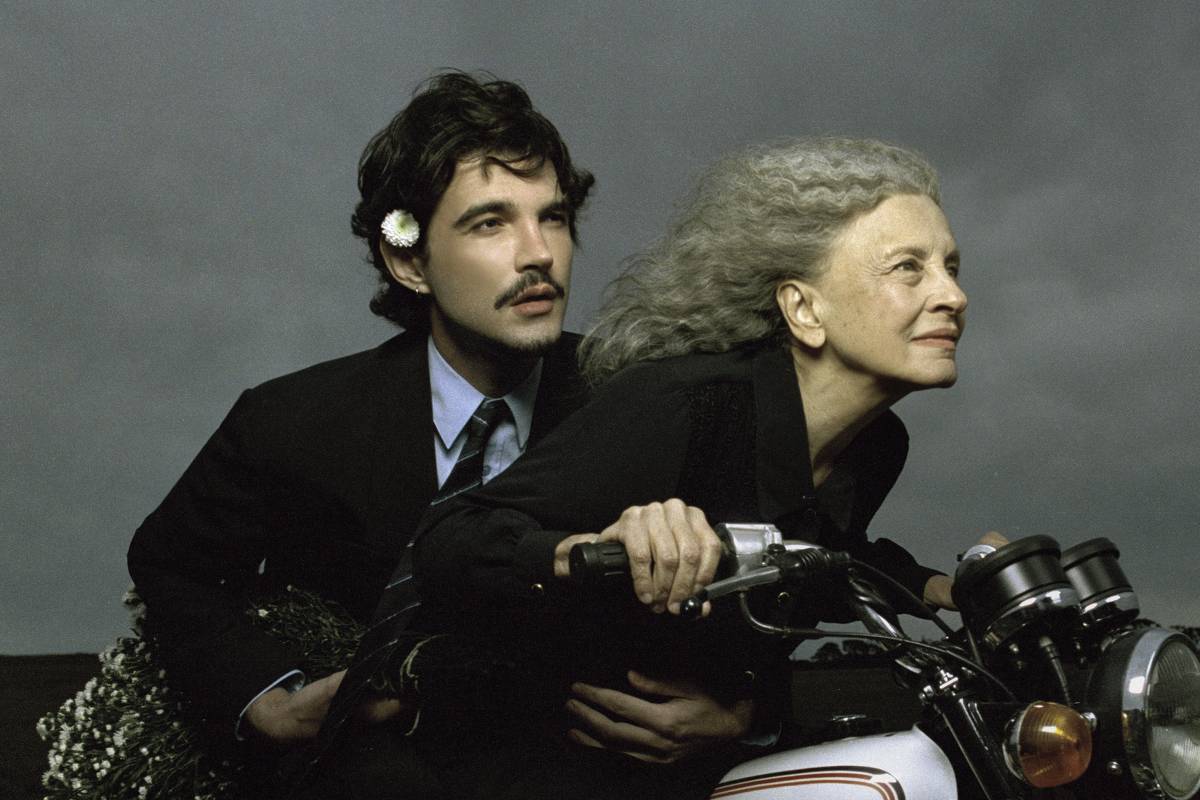 O cantor Jão e a atriz Marisa Sabino em imagem do disco 'Memórias Póstumas'