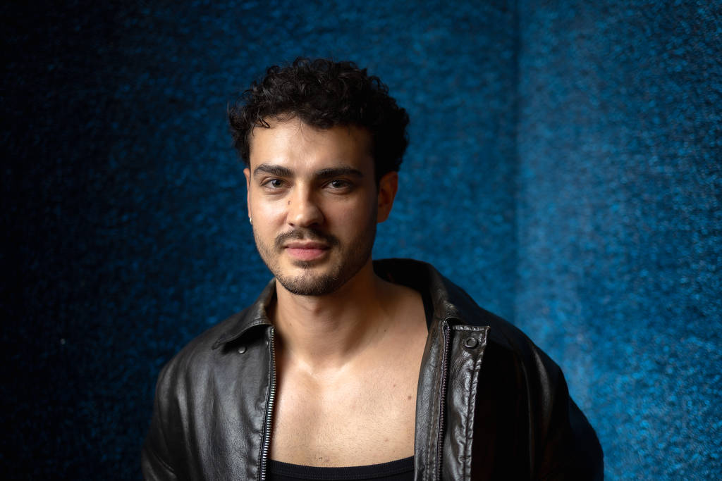 O ator Pedro Alves também está na série 'Vermelho Sangue', do Globoplay