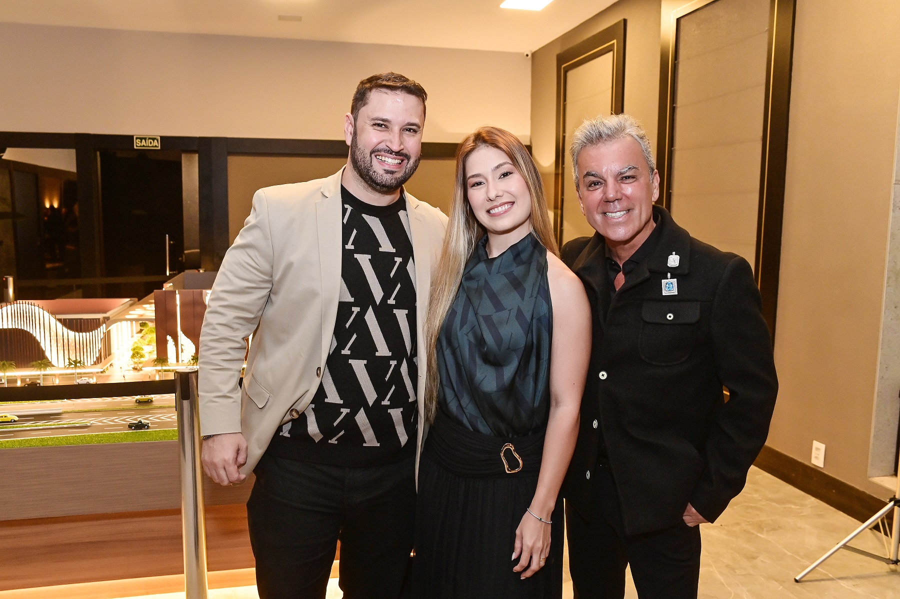 Lucas Giubert, Paula Giubert e Ivan Aguilar