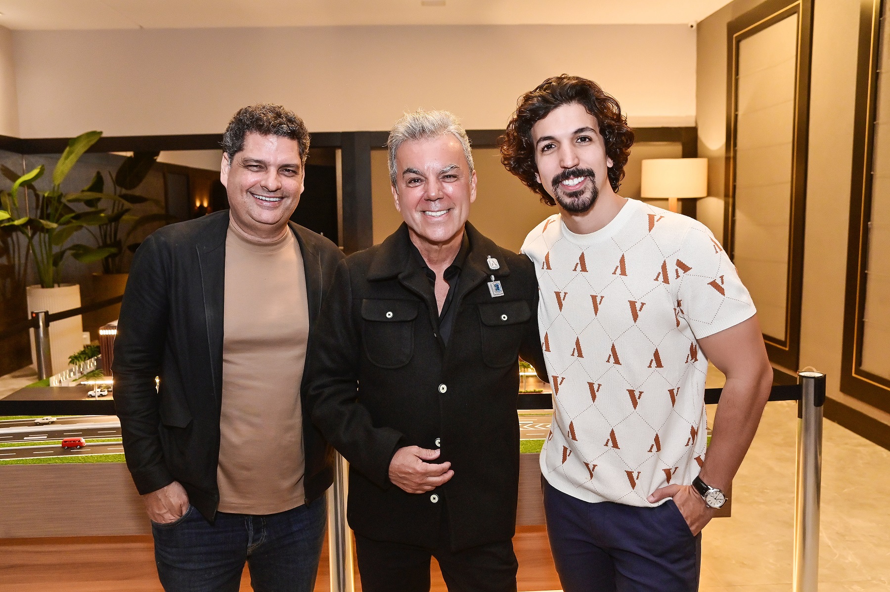 Patrick Ribeiro, Ivan Aguilar e Bernardo Aguilar