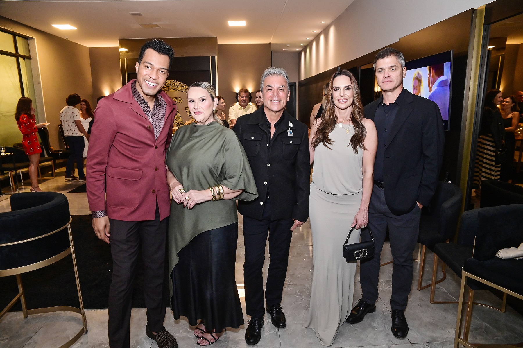 Marlon Vianna, Joelma Peterle, Ivan Aguilar, Juliana Drago e Rodrigo Martins